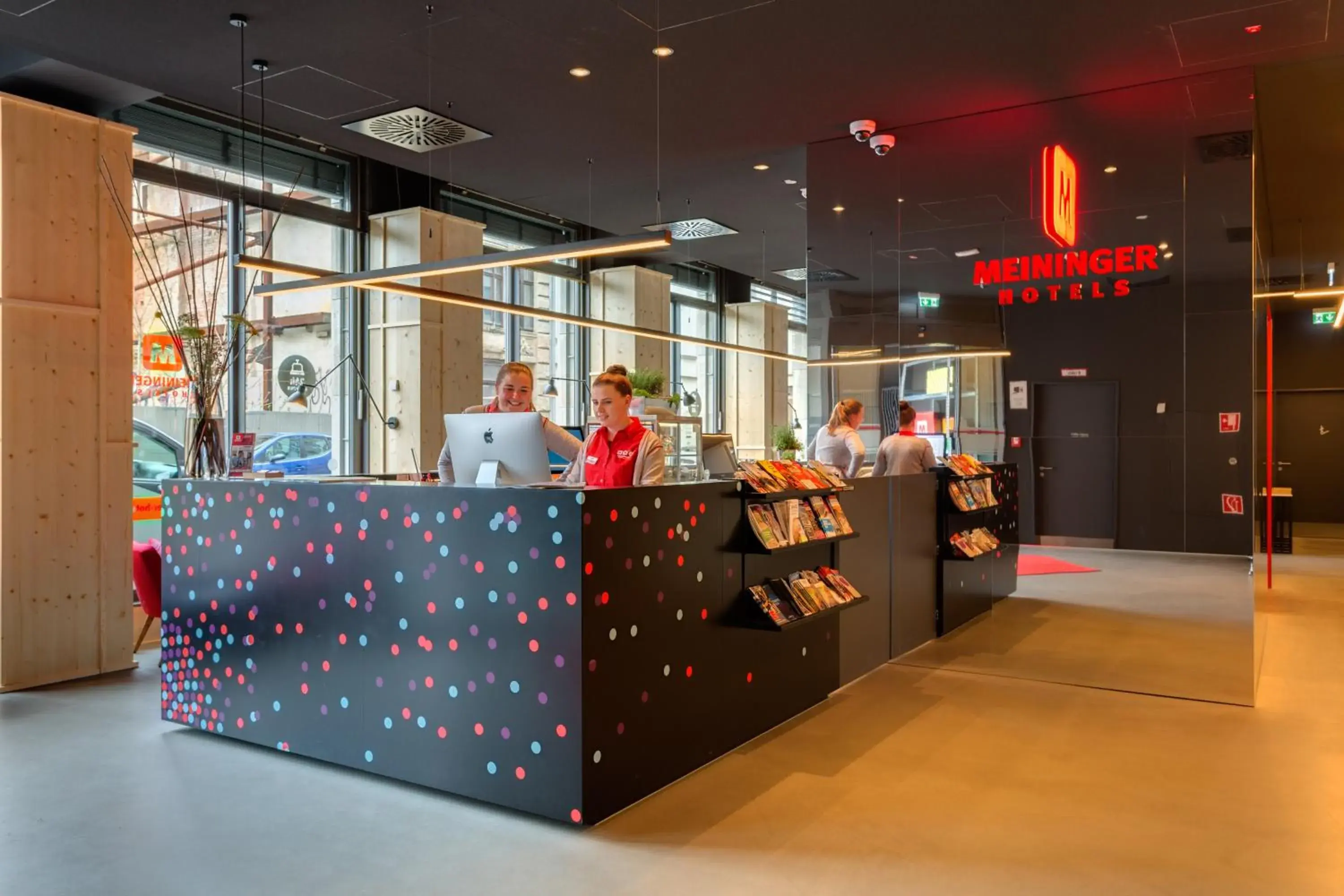 Lobby or reception in MEININGER Hotel Leipzig Hauptbahnhof