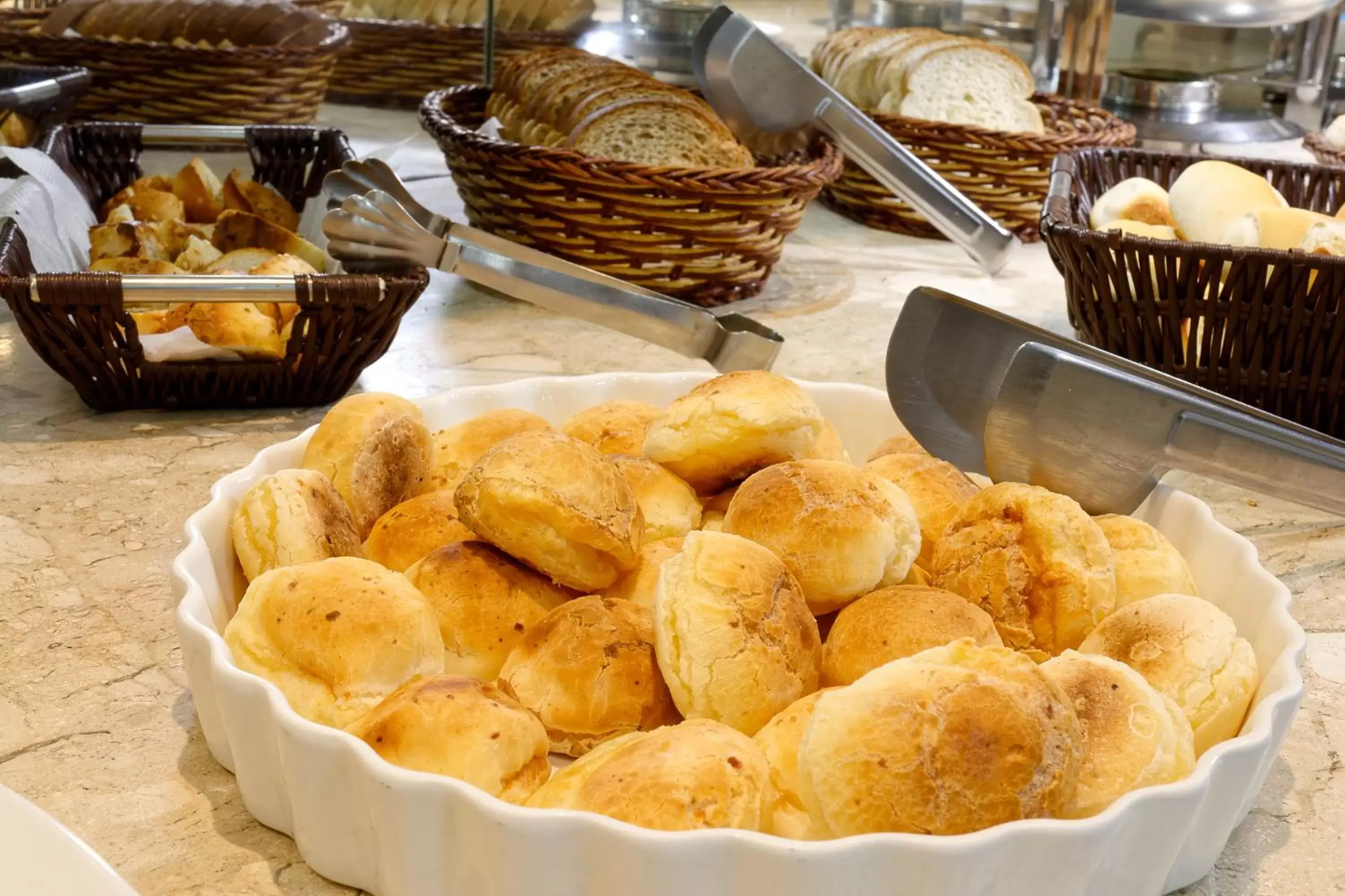 Buffet breakfast in Fênix Hotel Moema