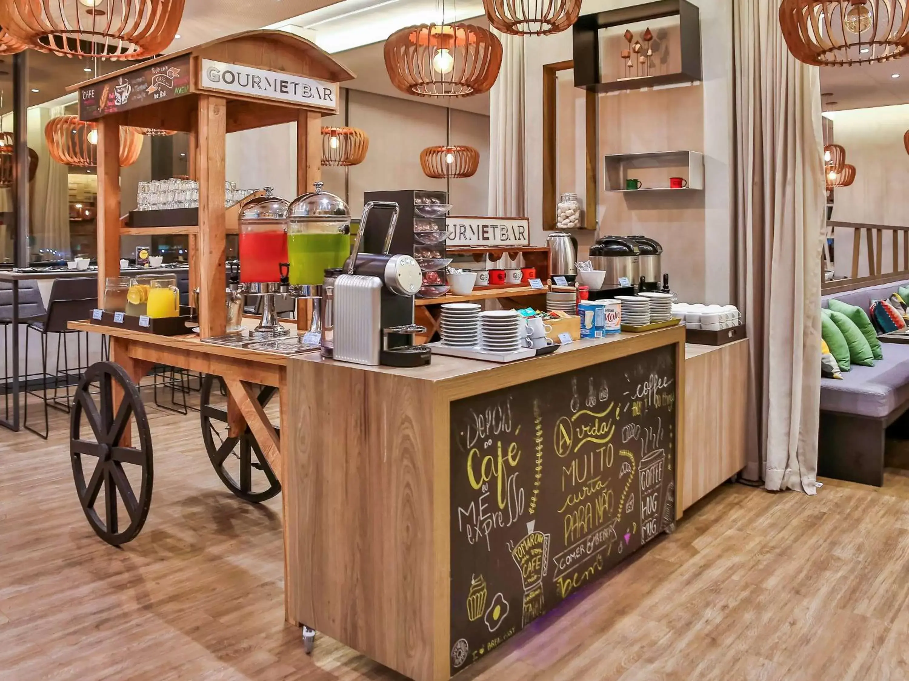 Restaurant/places to eat in Novotel Sorocaba Restaurant/places to eat in Novotel Sorocaba