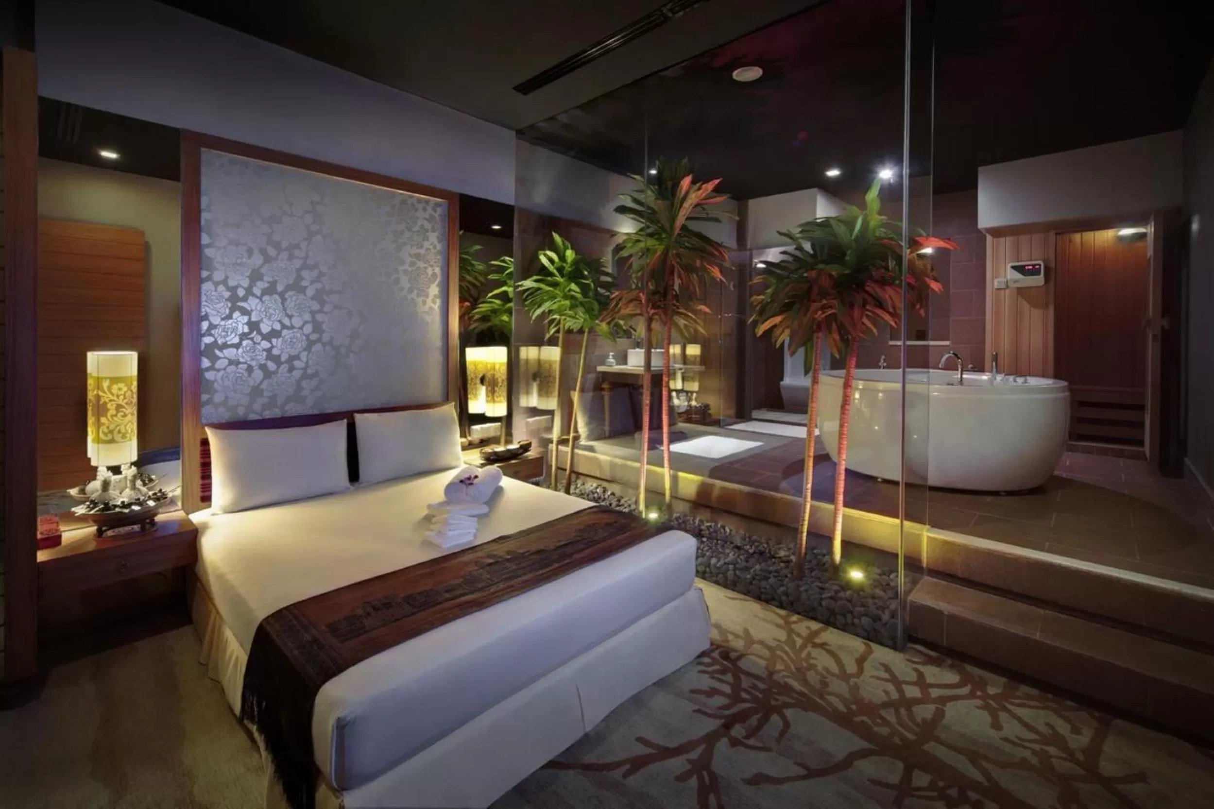 Massage, Bed in NagaWorld Hotel & Entertainment Complex