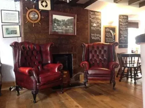 Living room, Seating Area in The Safe Harbour Hotel