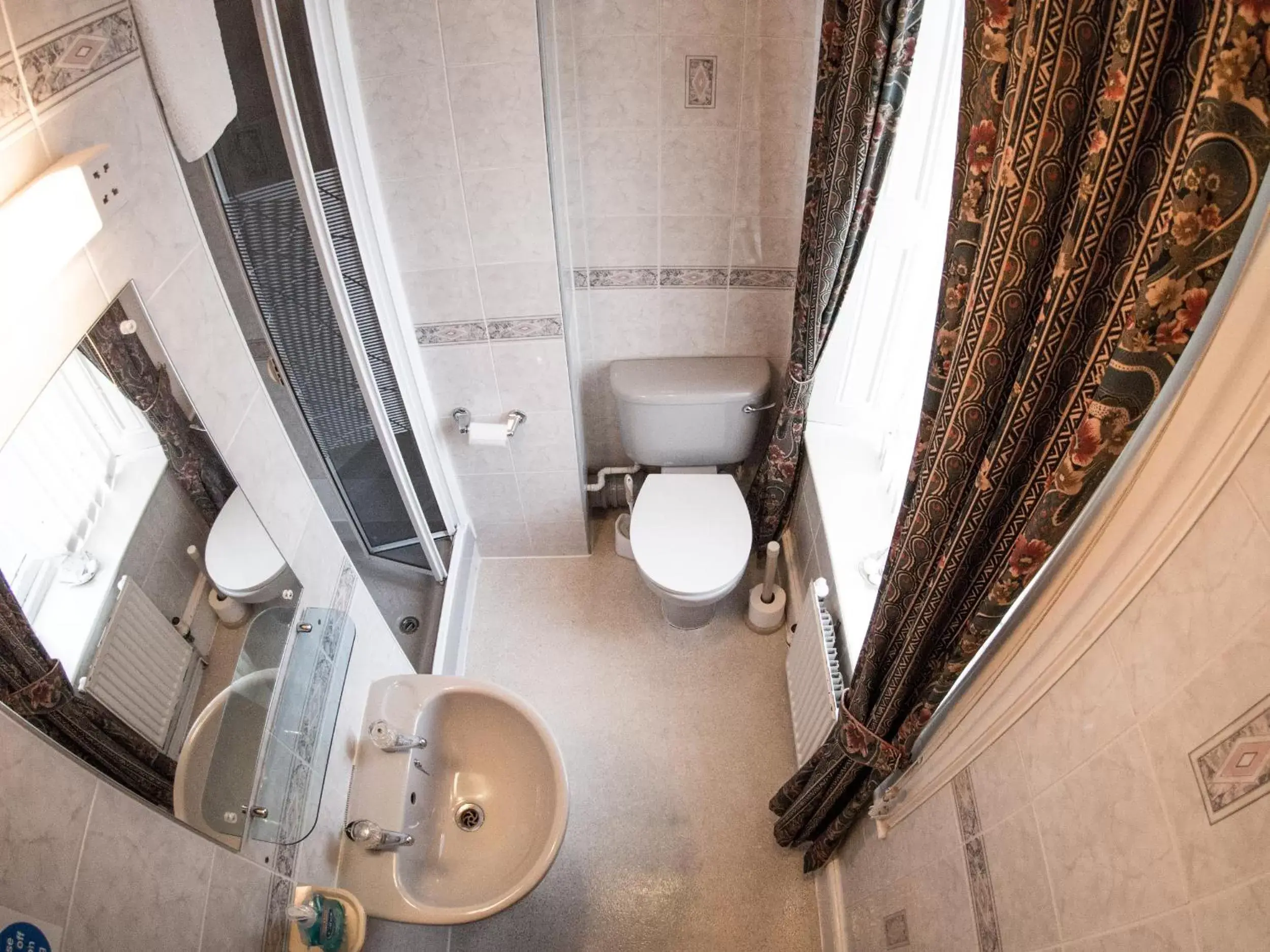 Toilet, Bathroom in Corstorphine Lodge Hotel