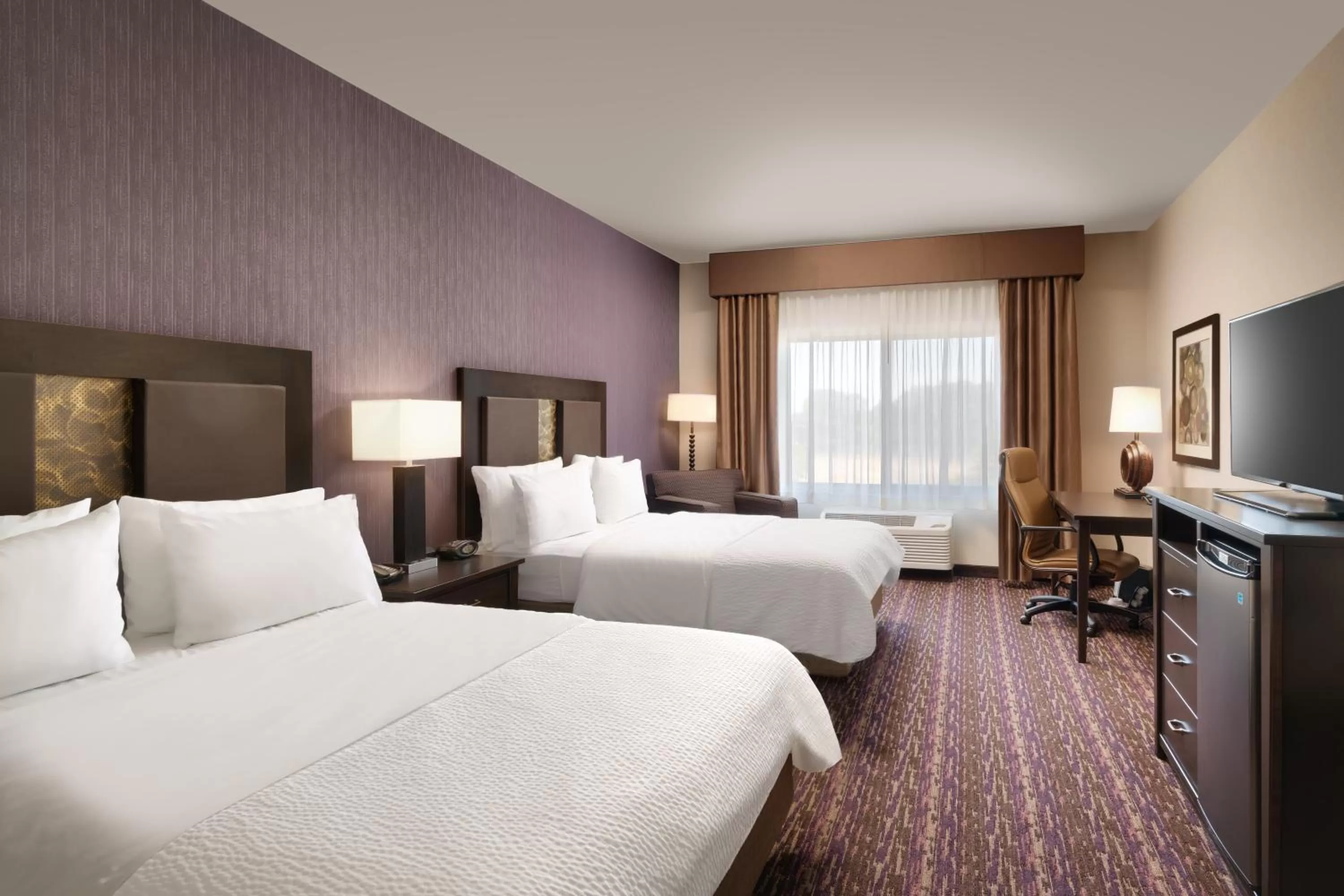 Bed in Holiday Inn Express Hotel & Suites Billings by IHG