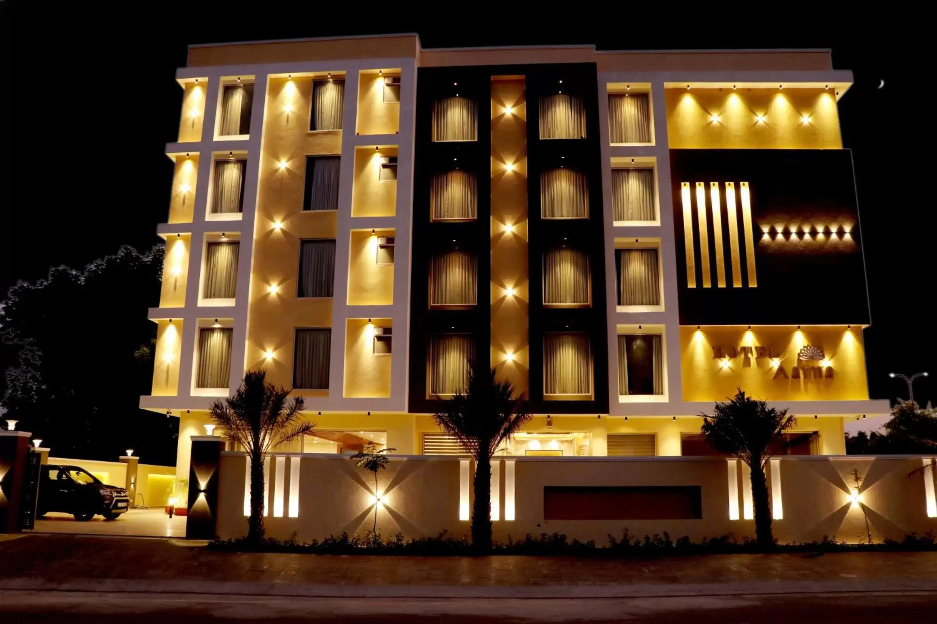 Breakfast in Hotel Aarna Breakfast in Hotel Aarna