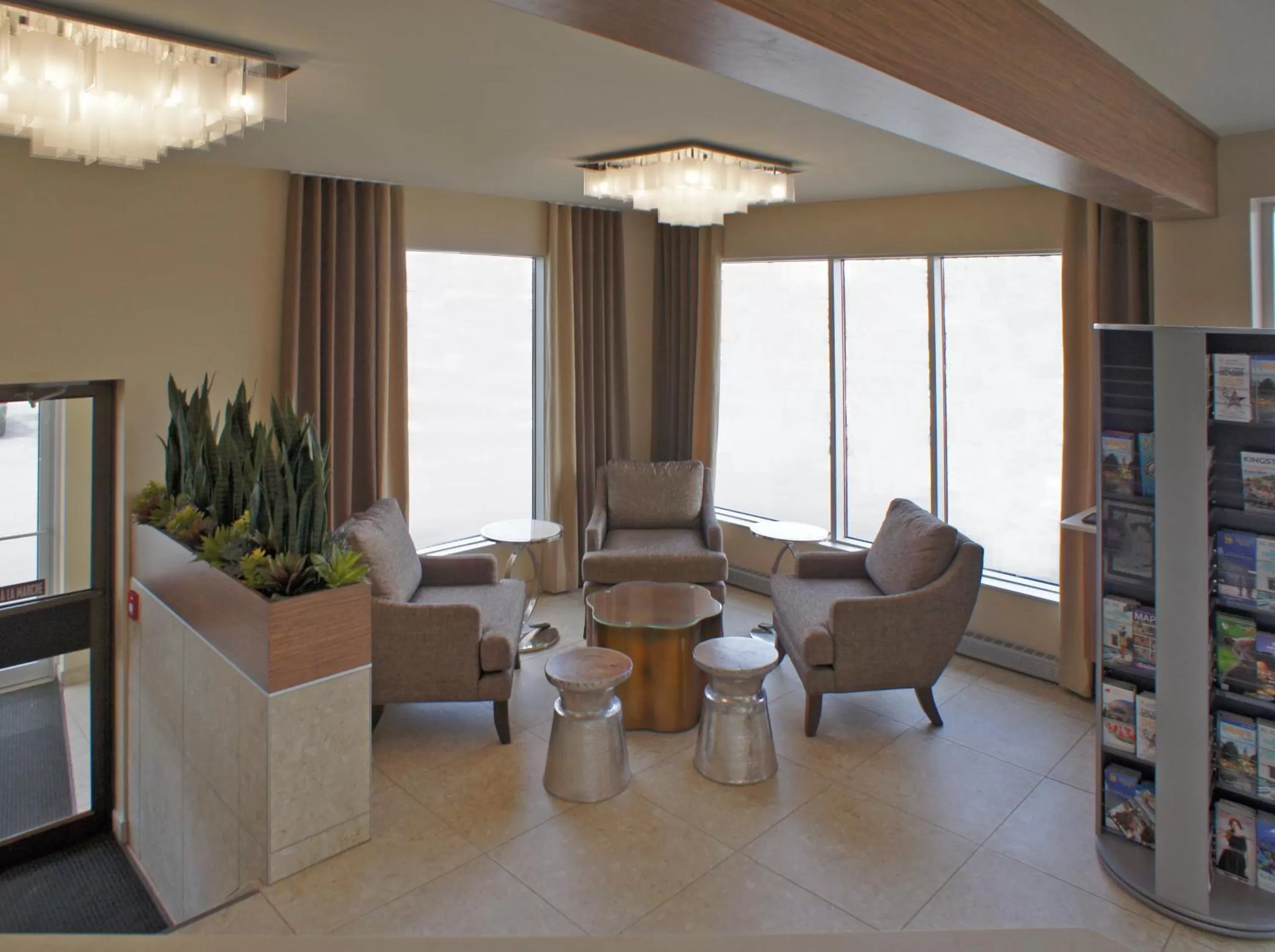 Communal lounge/ TV room in Motel Adam