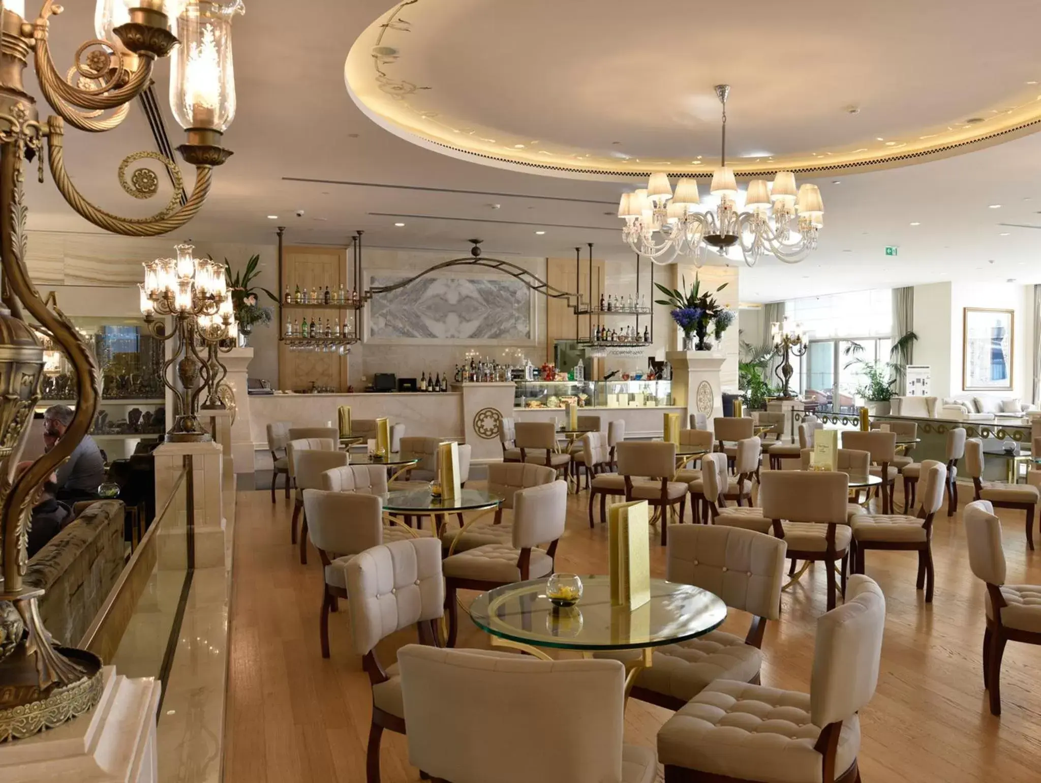 Lobby or reception, Restaurant/Places to Eat in CVK Park Bosphorus Hotel Istanbul