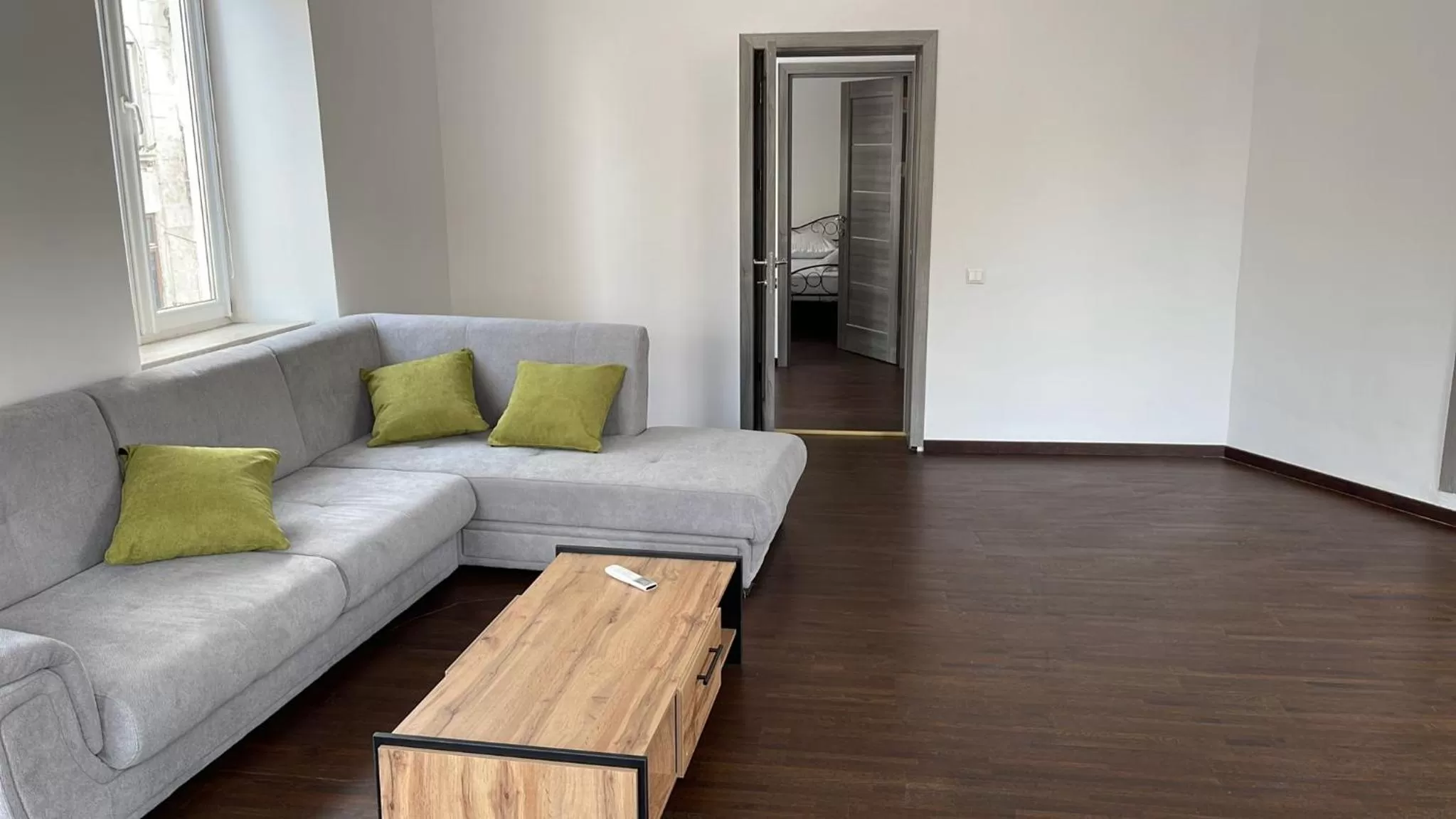 Seating Area in The Floor Piata Unirii