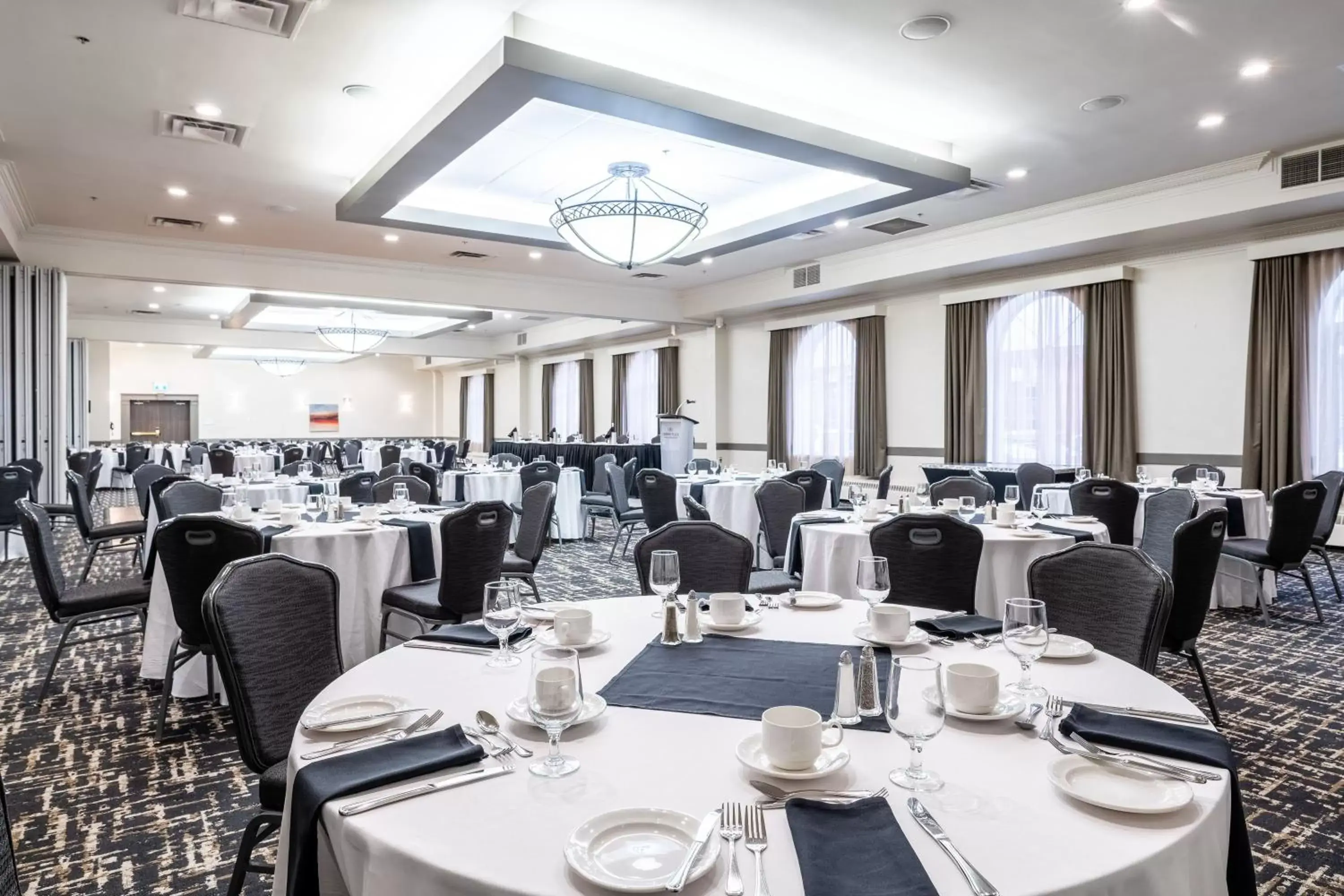 Banquet/Function facilities, Restaurant/Places to Eat in Crowne Plaza Hotel Moncton Downtown, an IHG Hotel