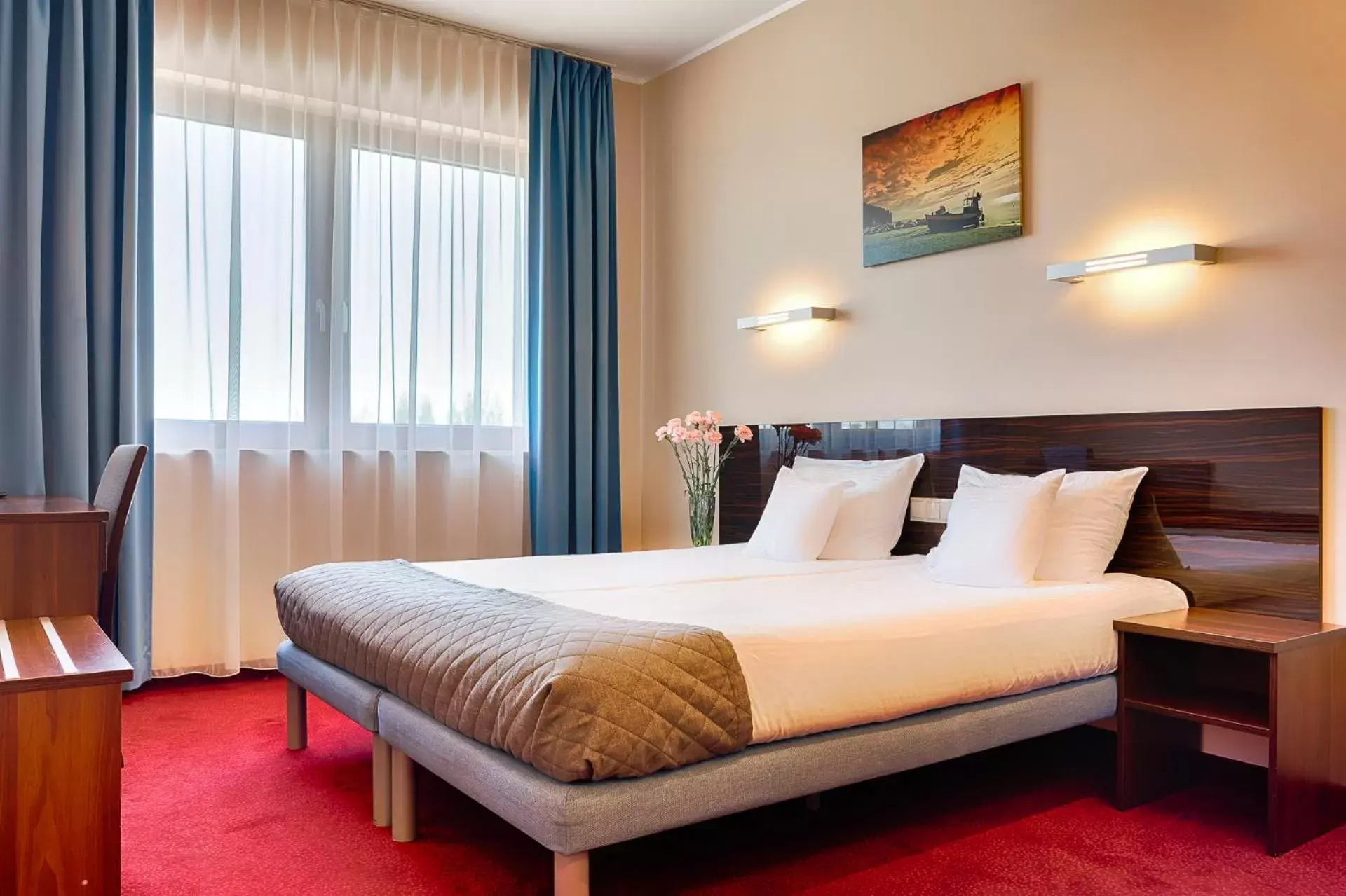 Photo of the whole room, Bed in Focus Hotel Gdańsk