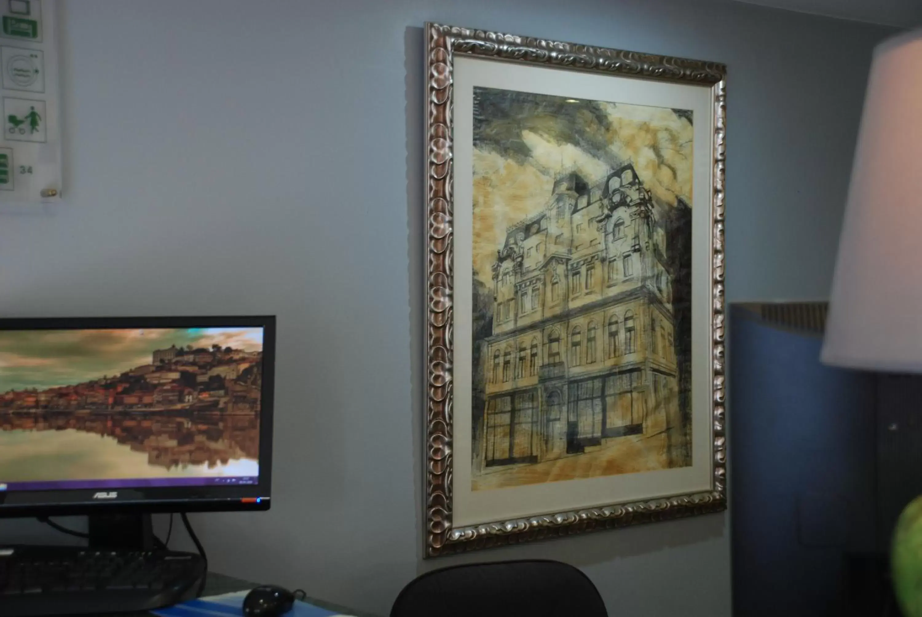 Decorative detail, TV/Entertainment Center in Hotel da Bolsa