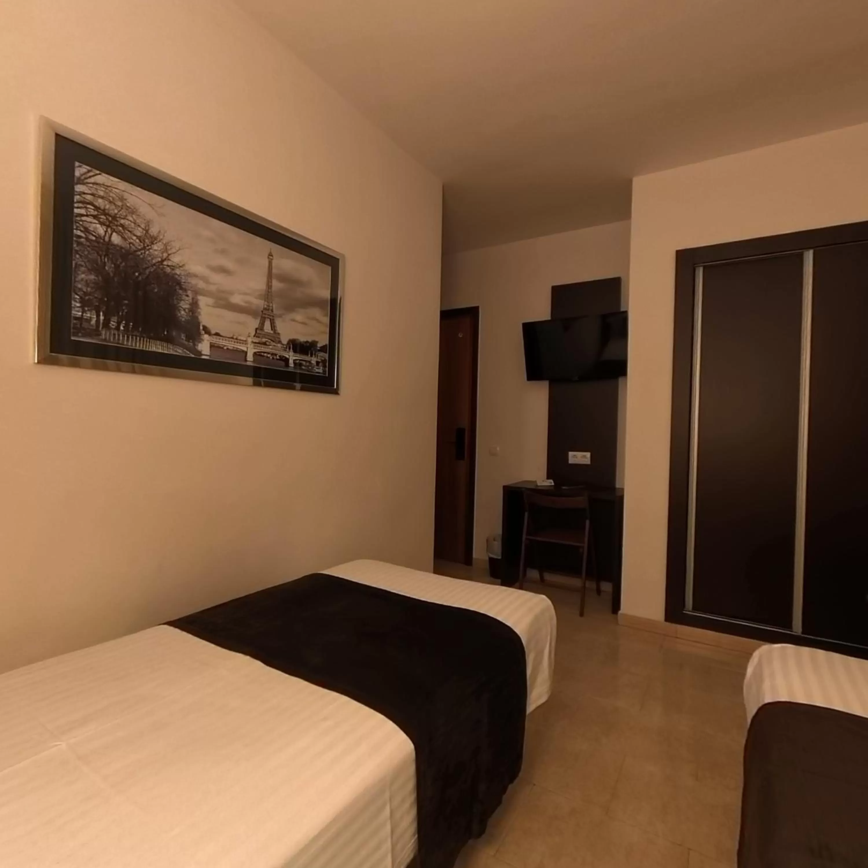 Bed in Hotel Marfany