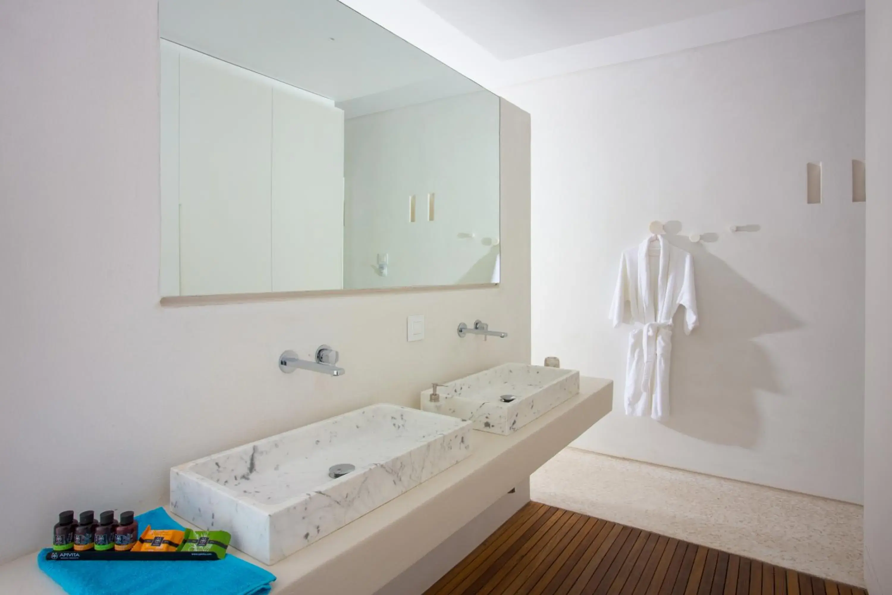 Toilet, Bathroom in Mykonos Dove Beachfront Hotel