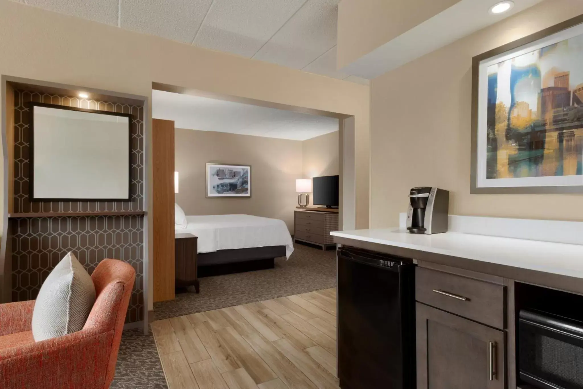 Photo of the whole room, TV/Entertainment Center in Holiday Inn Hotel & Suites Council Bluffs, an IHG Hotel