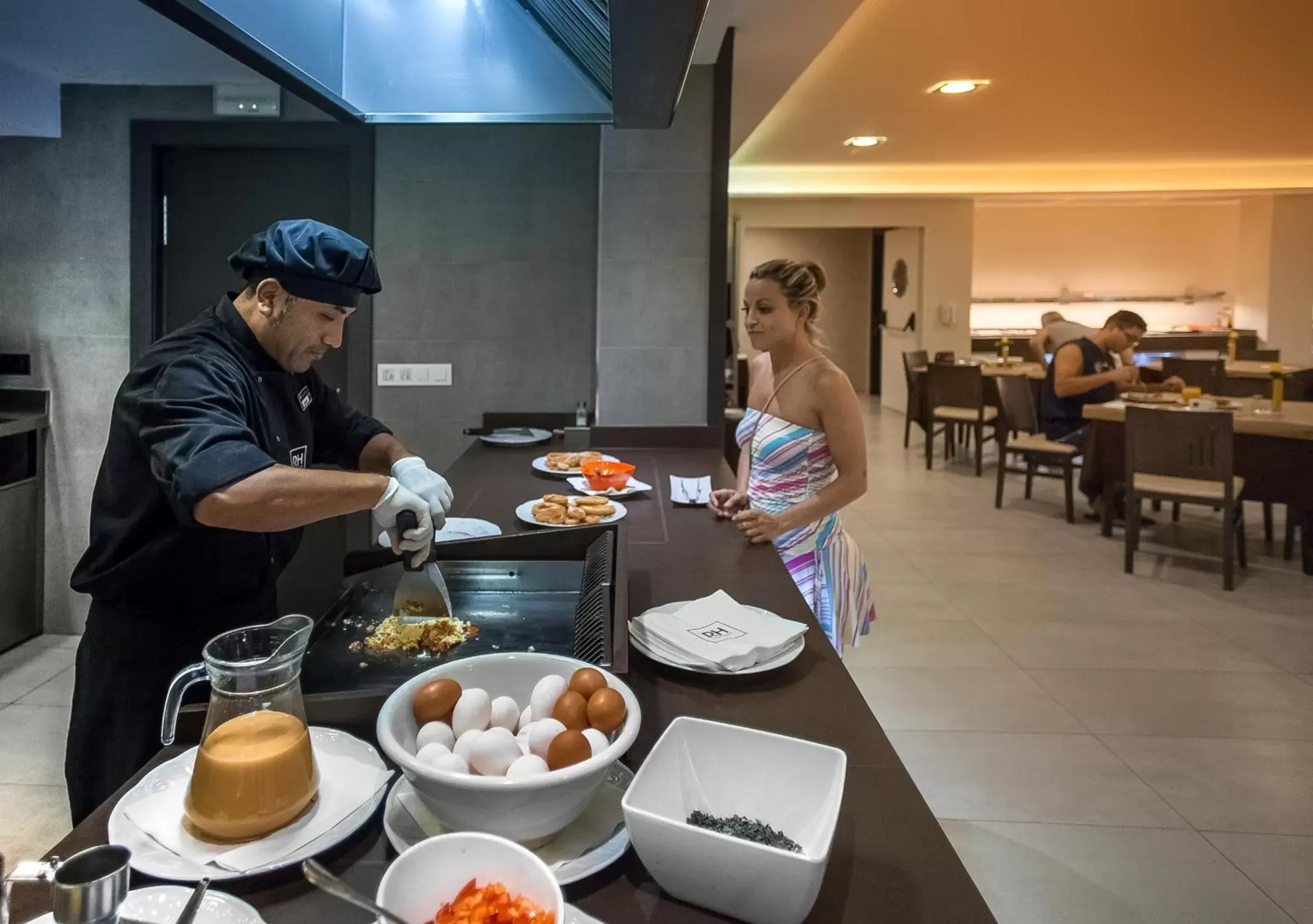 Staff, Restaurant/Places to Eat in Hotel RH Vinarós Aura