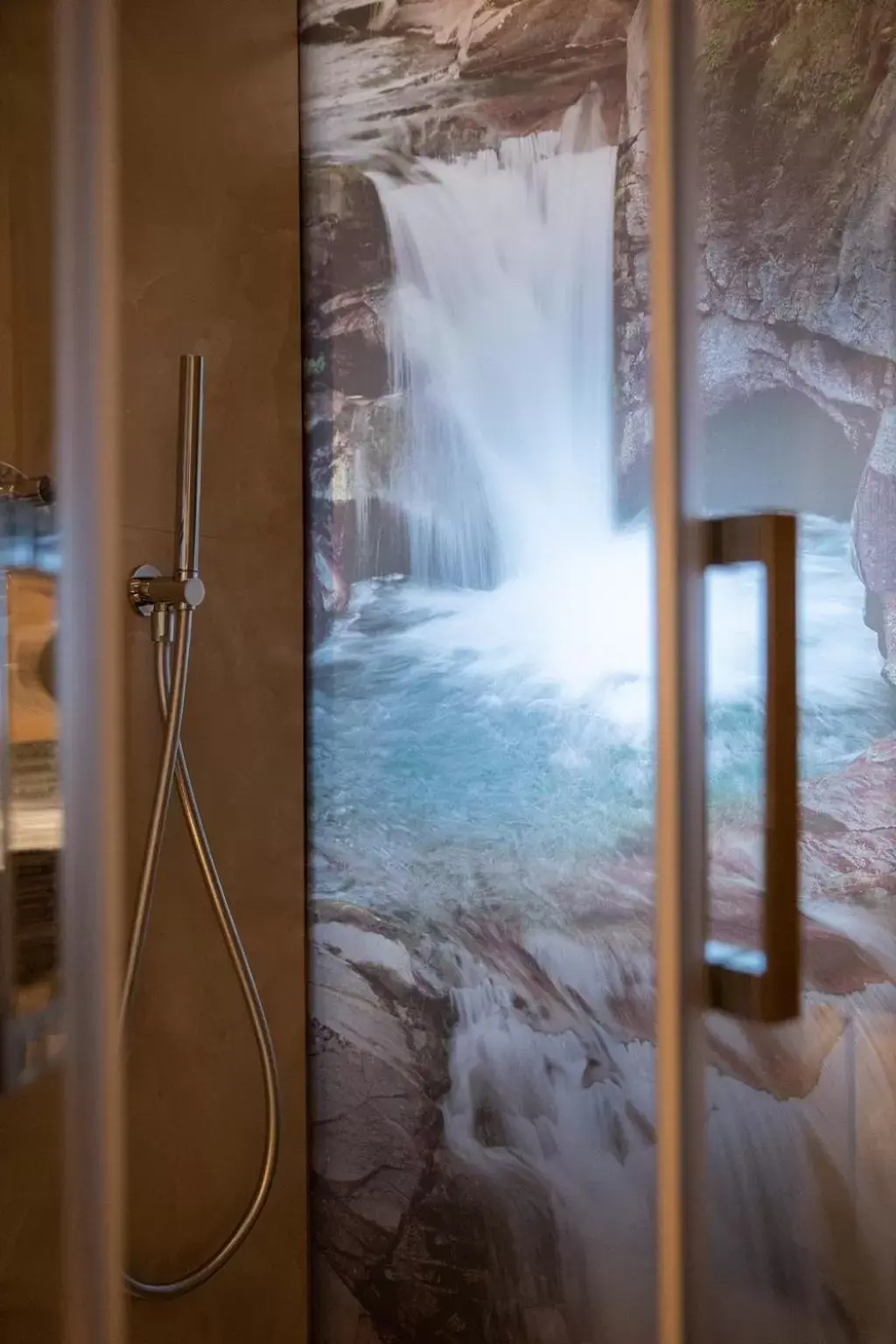 Shower in La Roccia Wellness Hotel