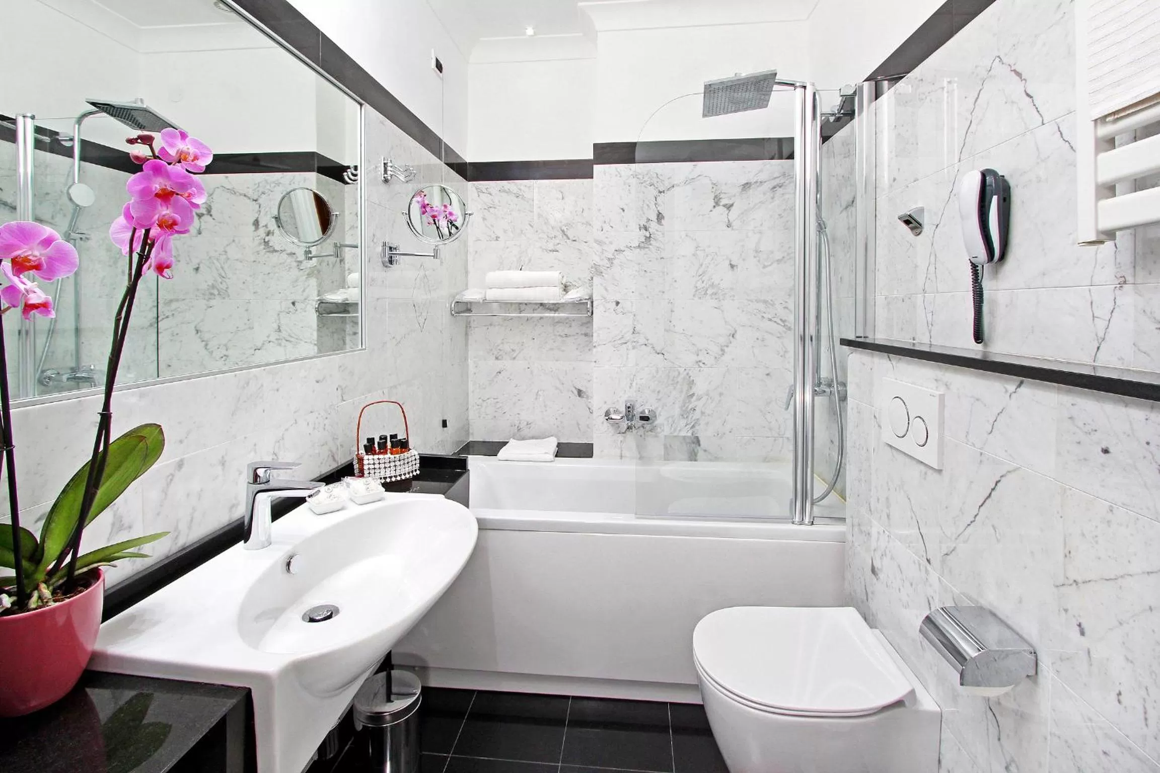 Bathroom in Hotel Arcangelo