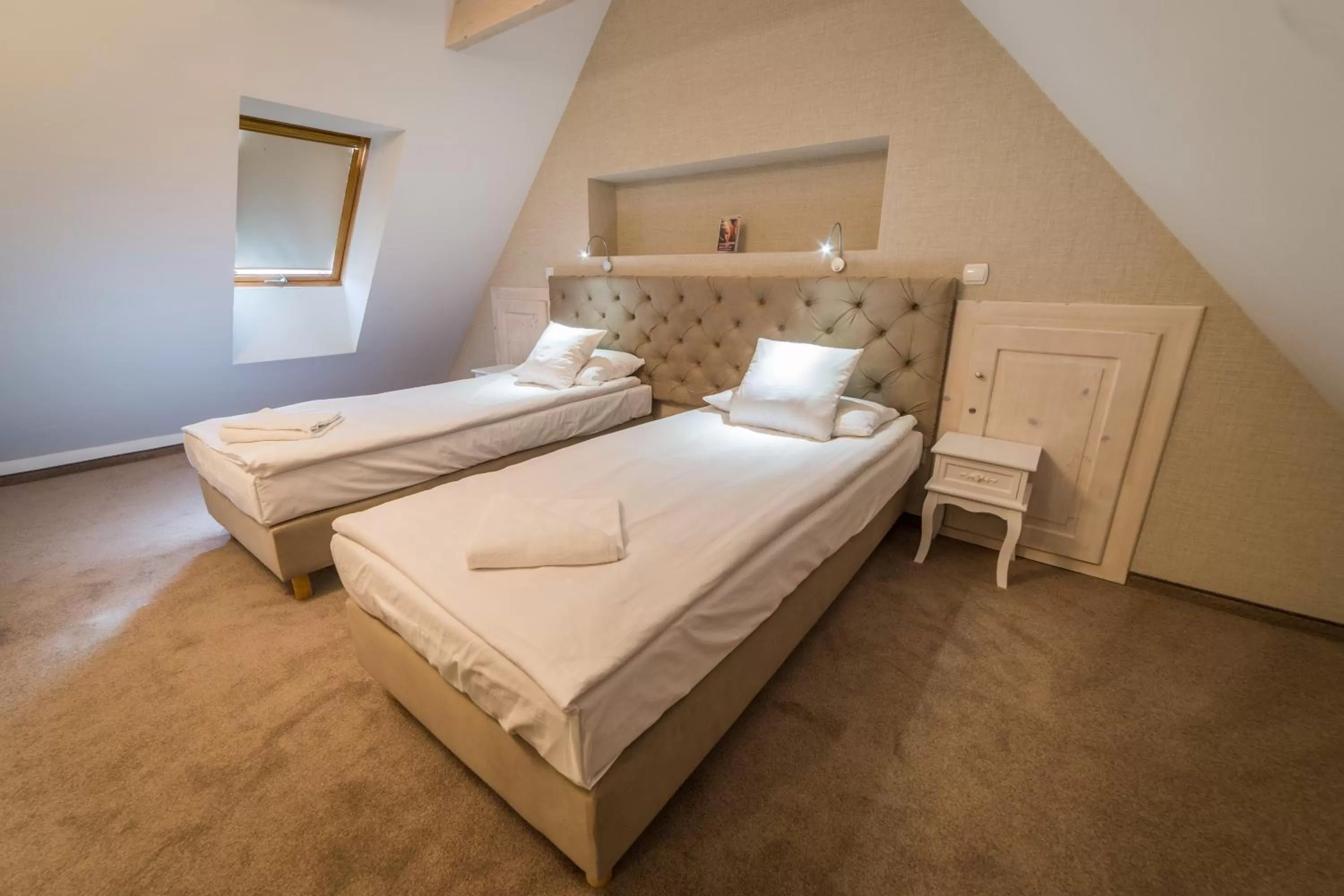 Photo of the whole room, Bed in Amax Boutique Hotel