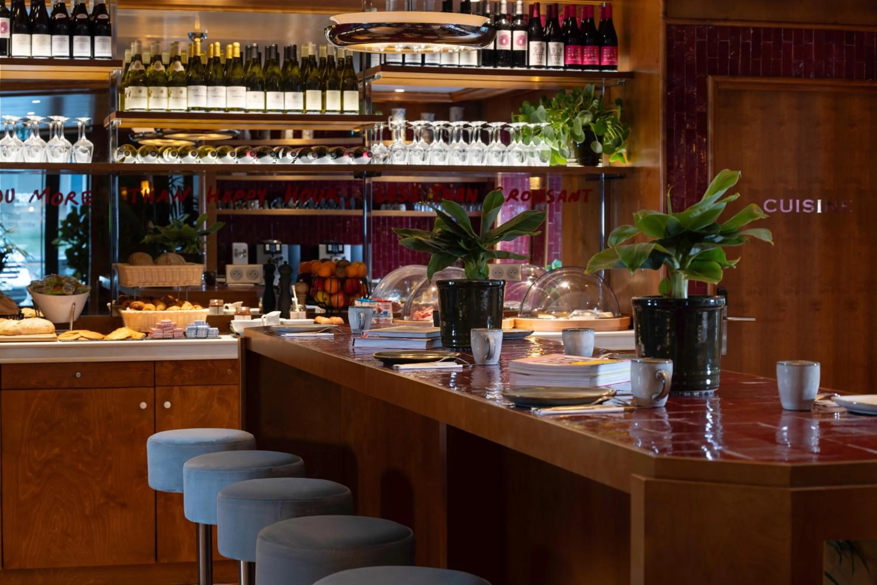 Buffet breakfast in Hôtel du Home Moderne