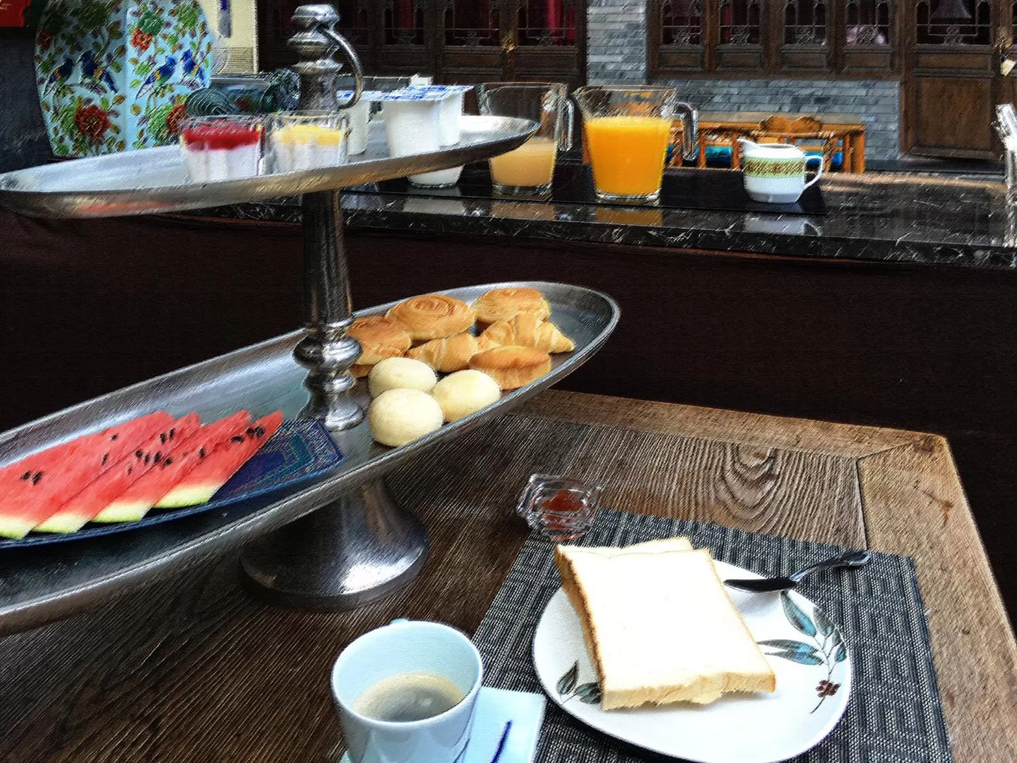 Food and drinks in Kelly‘s Courtyard Hotel