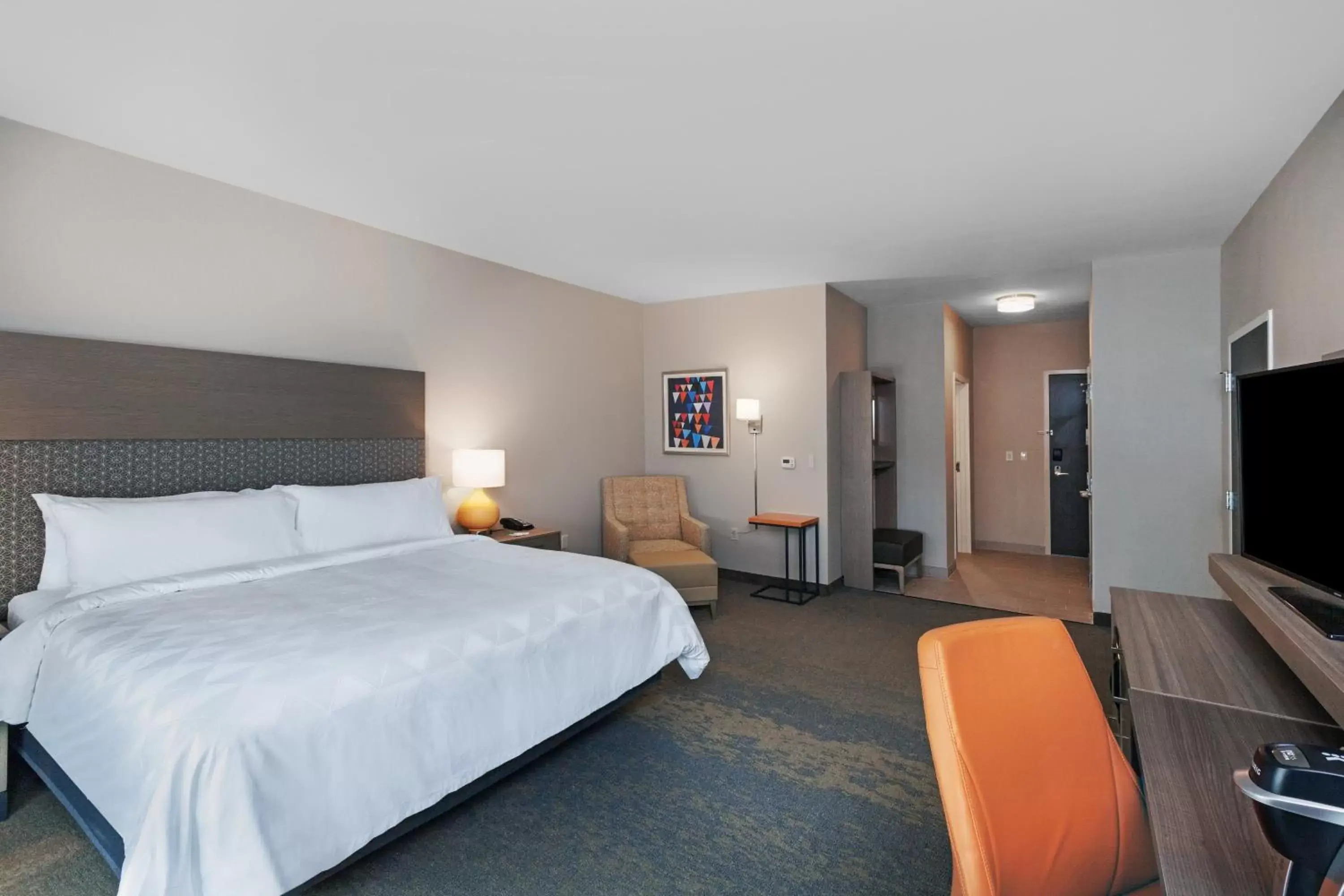 Photo of the whole room, Bed in Holiday Inn Lubbock South, an IHG Hotel