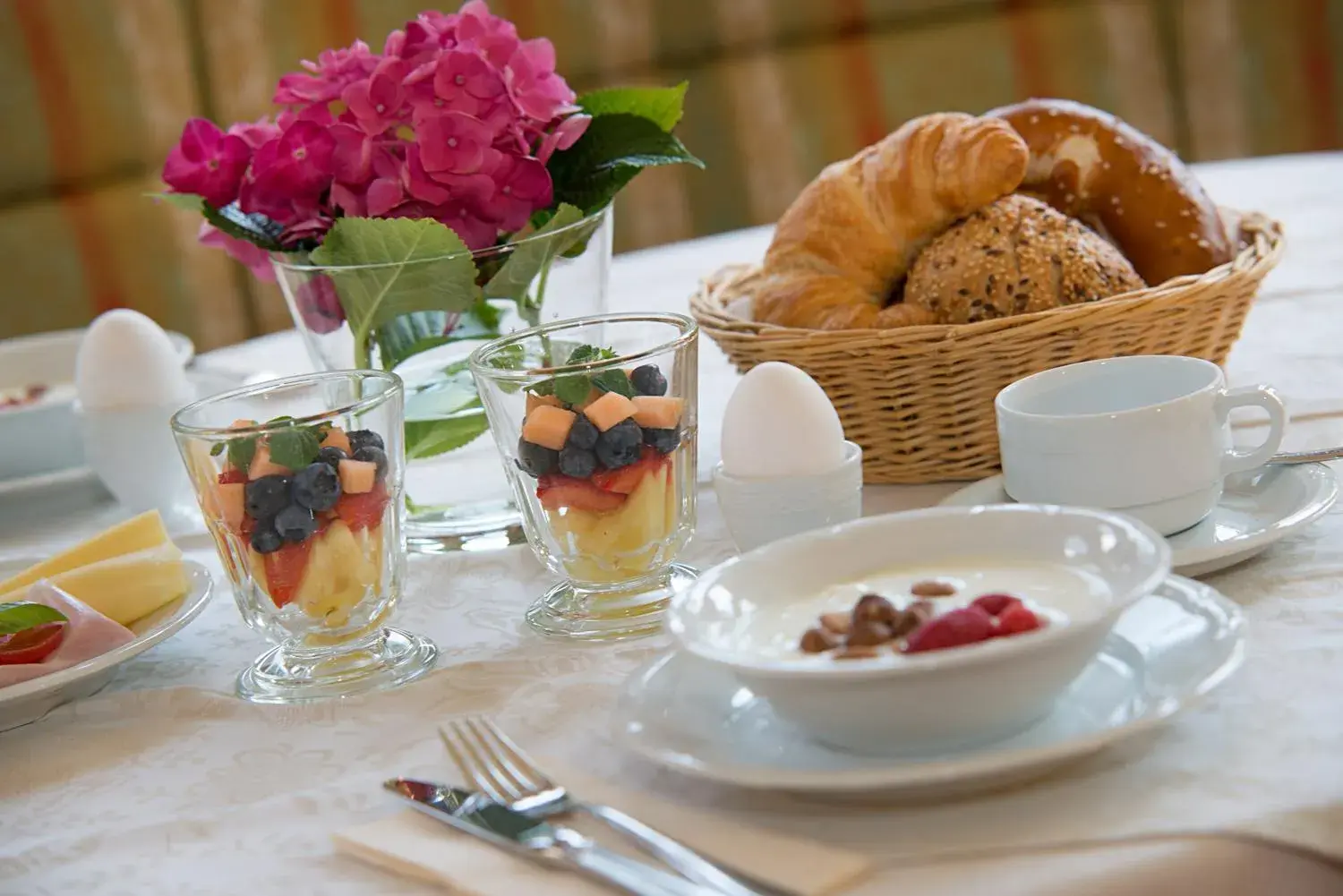 Buffet breakfast, Food in Hotel Garni Glockenstuhl