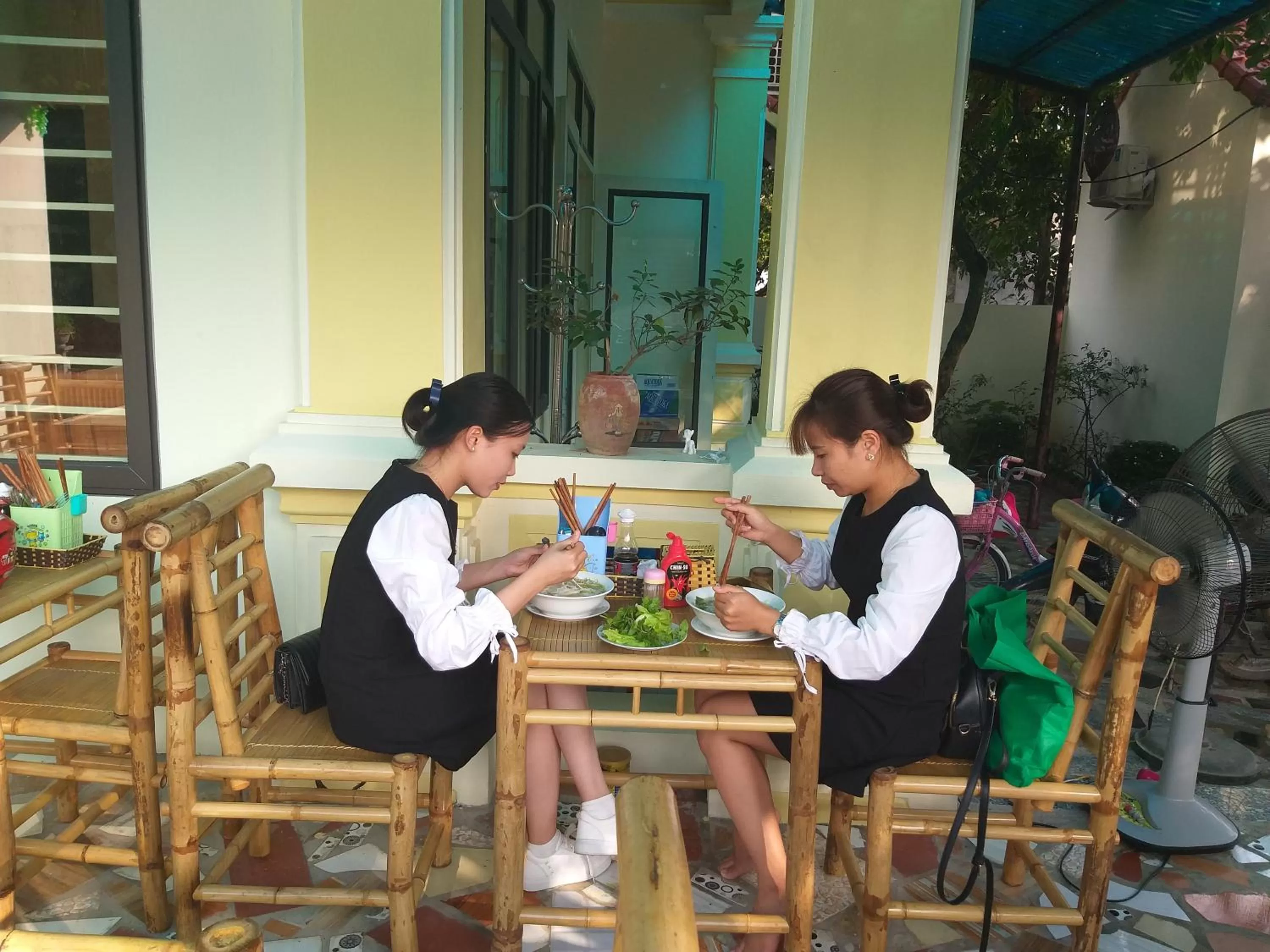 Hang Mua Central Homestay