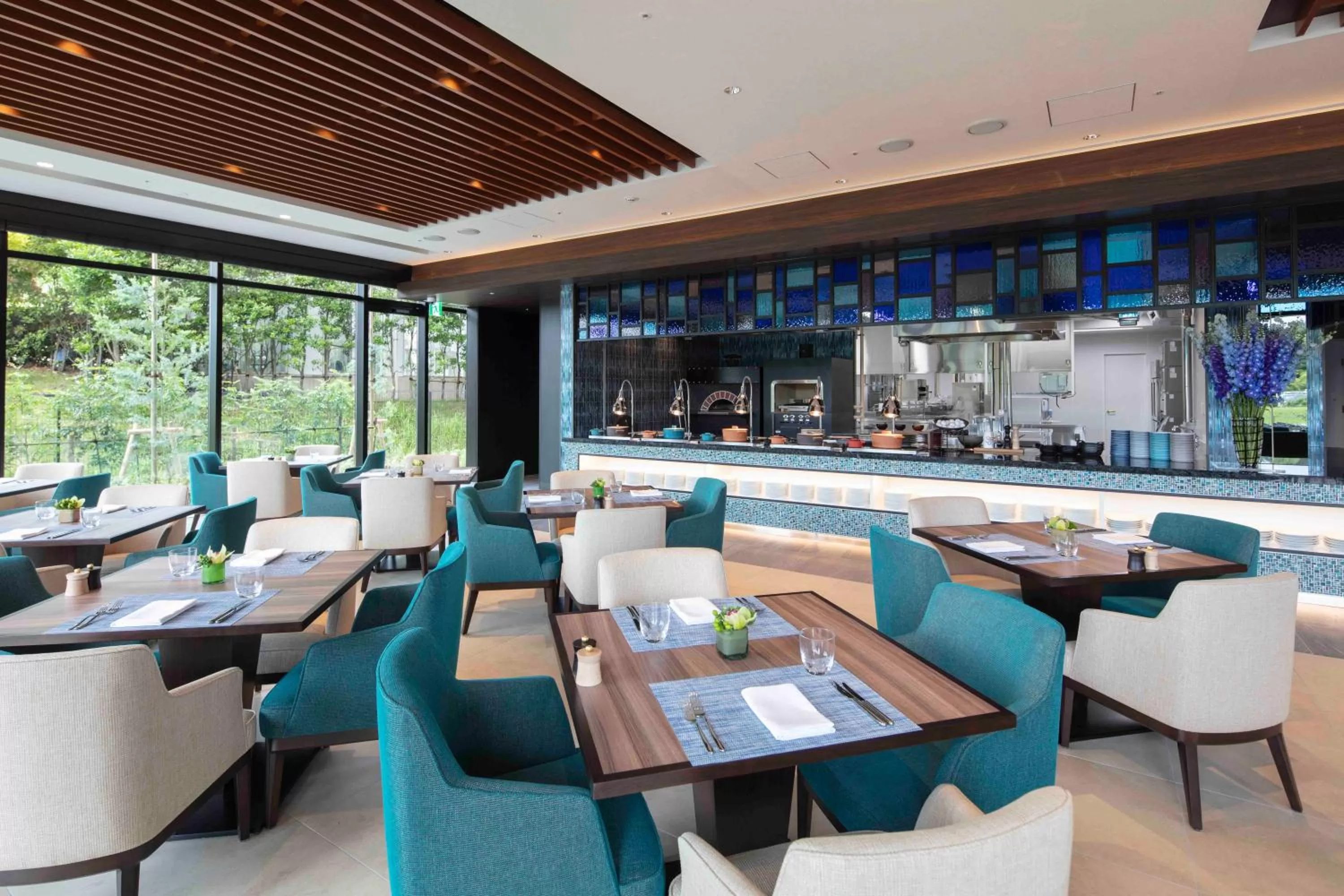 Restaurant/places to eat in Hyatt Regency Tokyo Bay