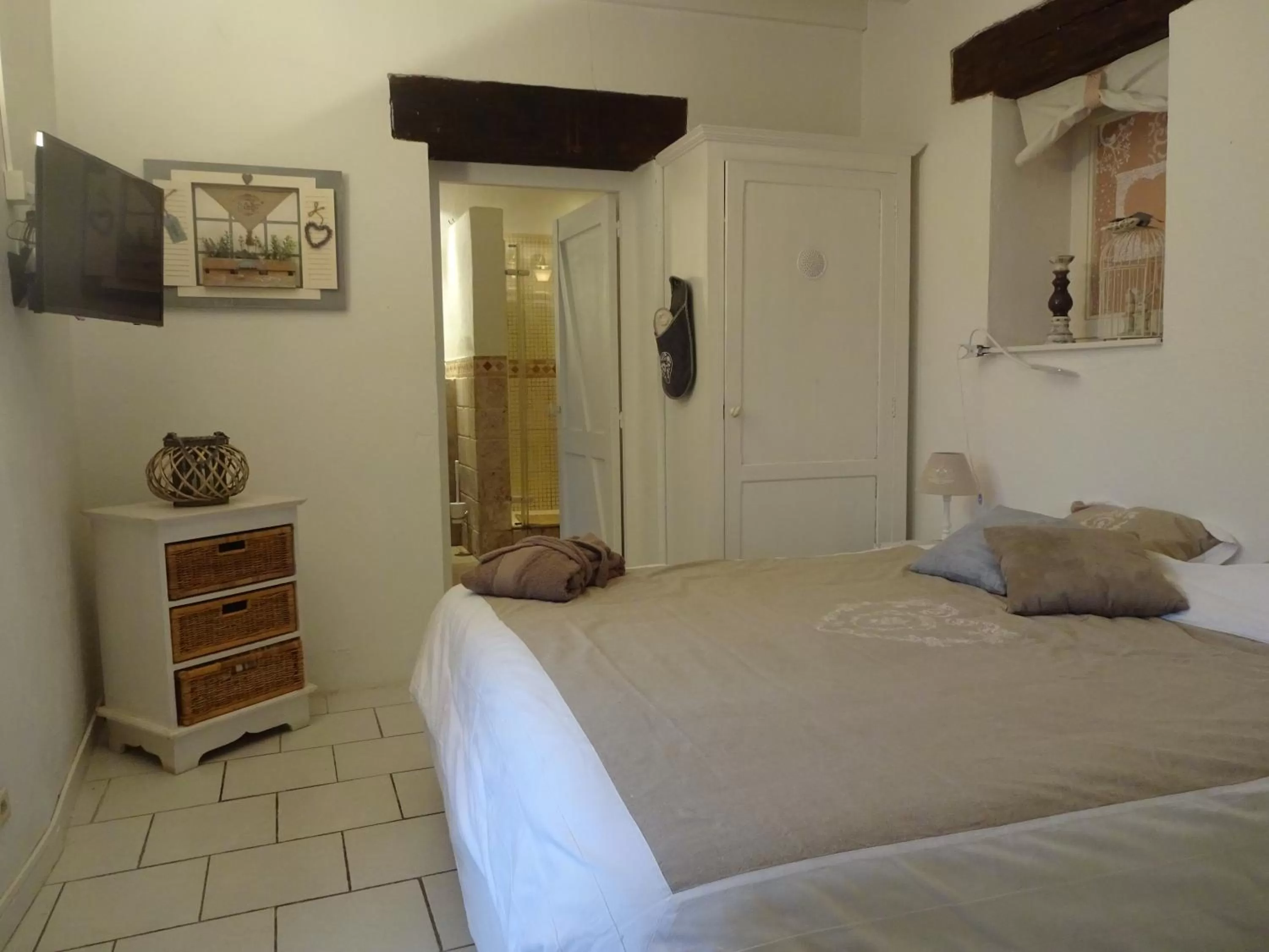 Bed in L'Arbre de Vie