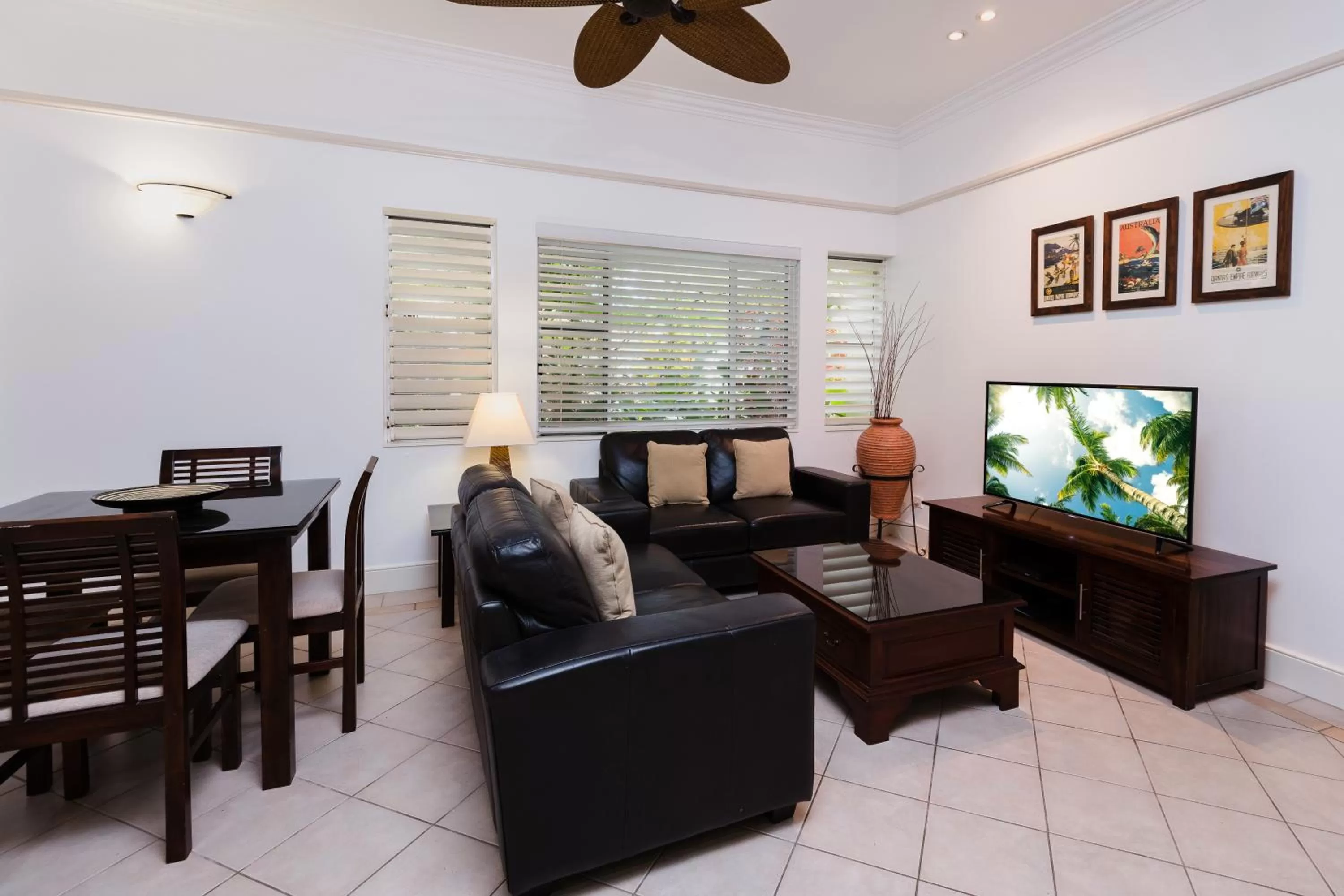 TV and multimedia in Villa Beach Palm Cove