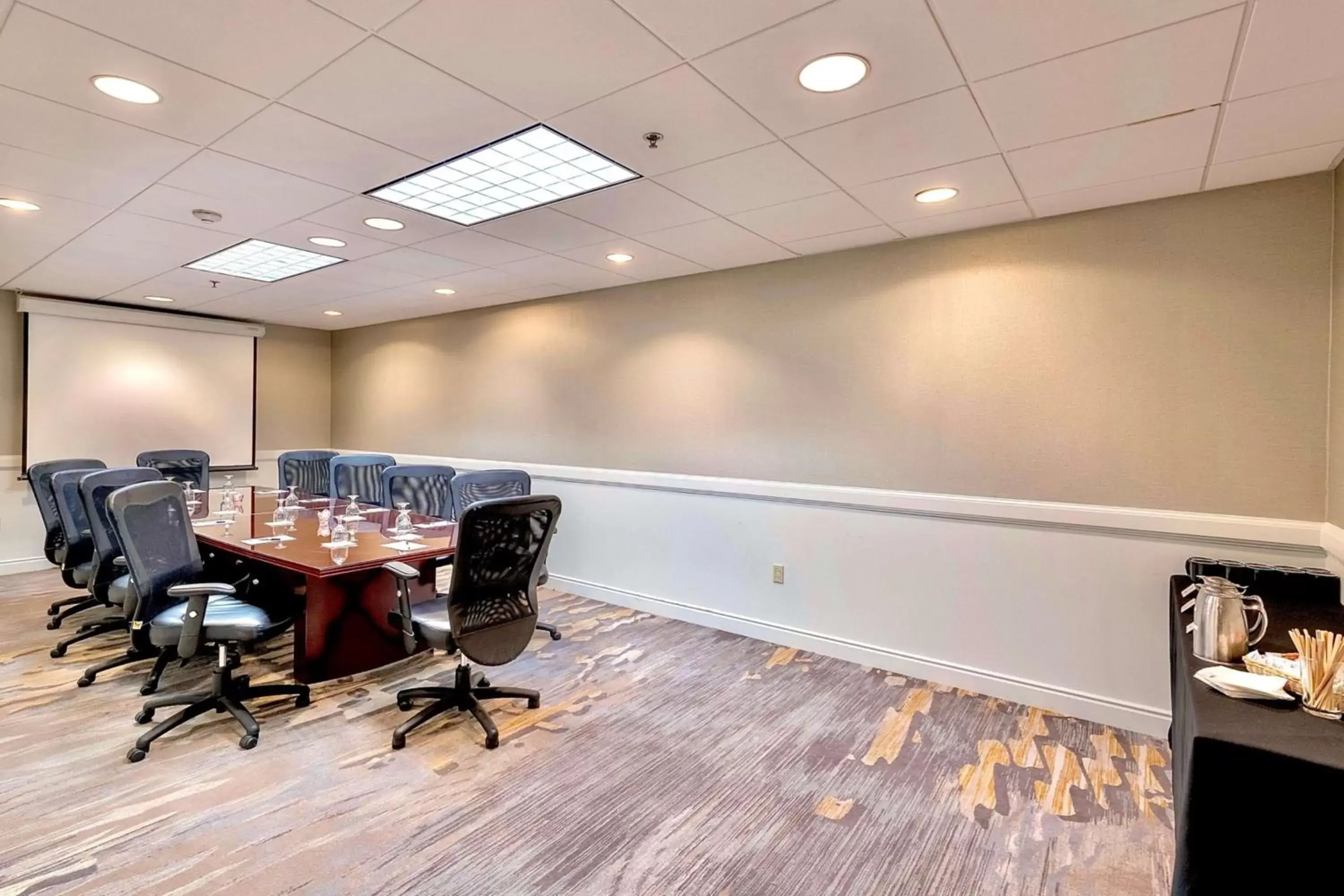 Meeting/conference room in Radisson Hotel Providence Airport