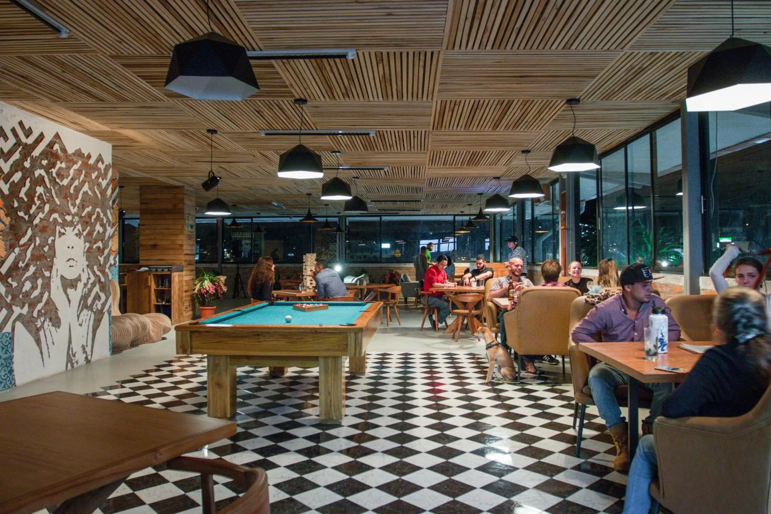 Restaurant/places to eat in Selina Baños