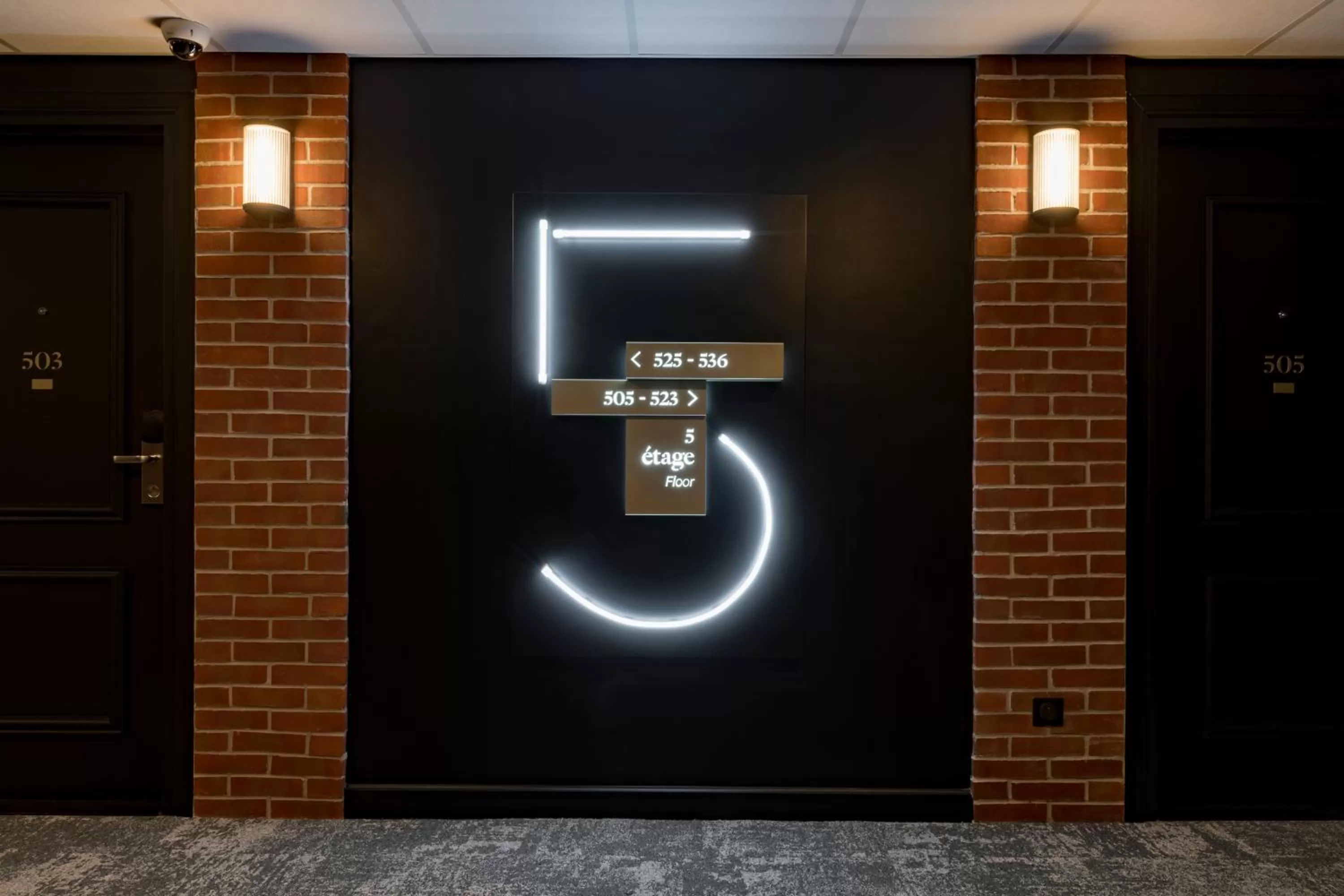 Decorative detail in Golden Tulip CDG Airport Roissy