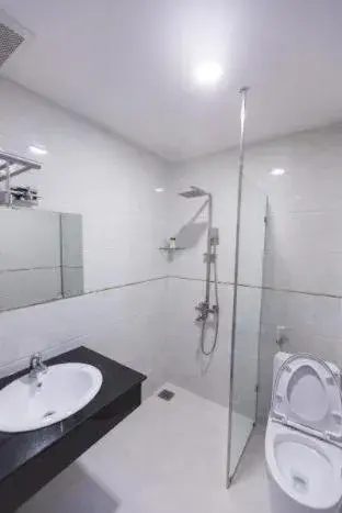 Bathroom in Nesta Hotel Phu Quoc