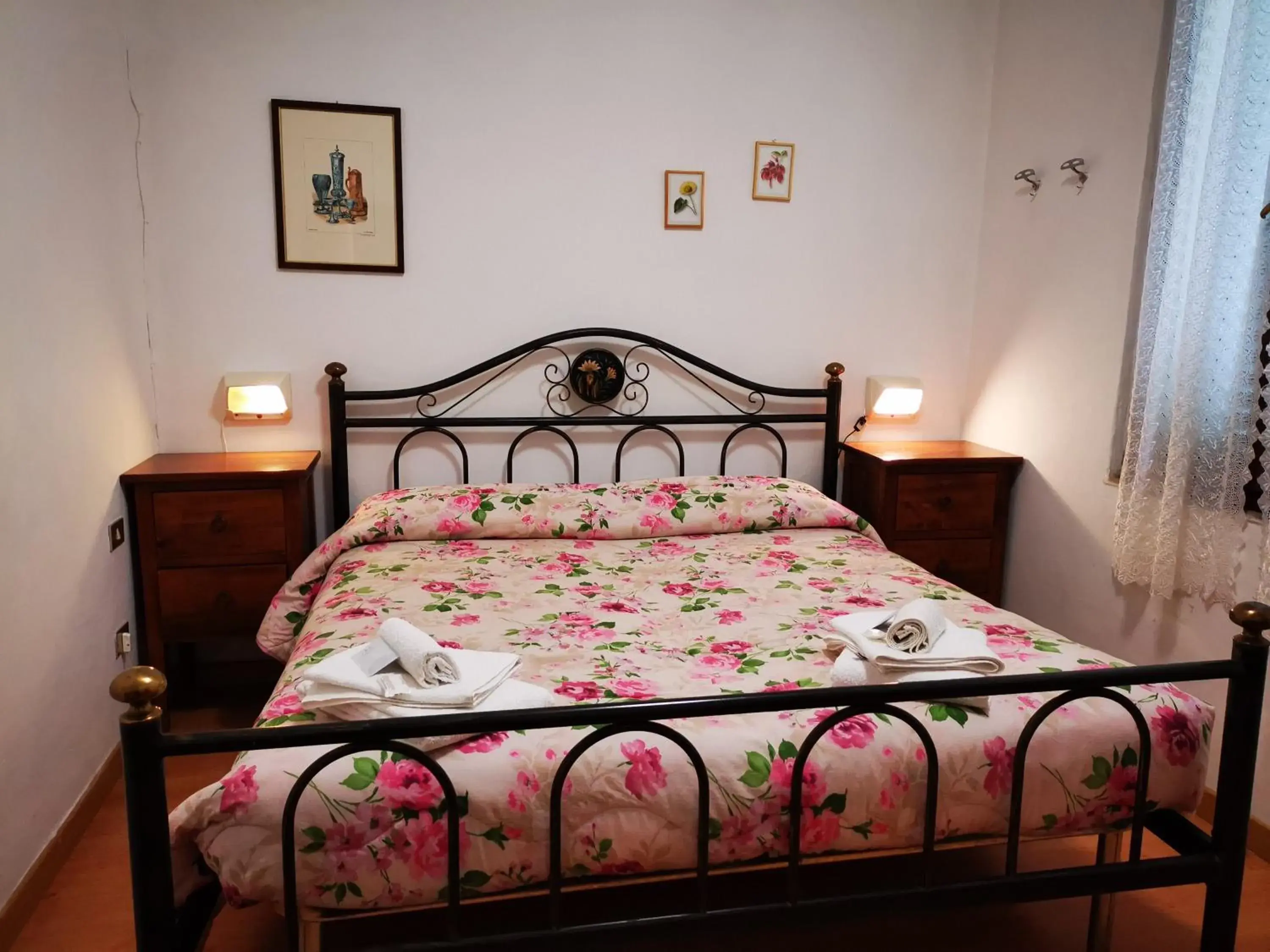 Bedroom, Bed in Osteria dei Locandieri