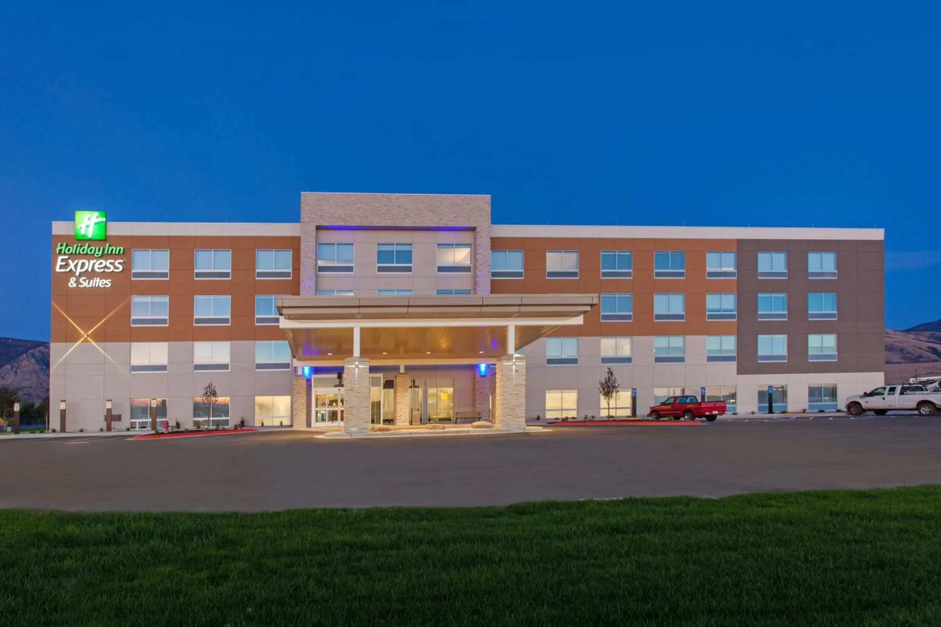 Property building in Holiday Inn Express & Suites - Brigham City - North Utah by IHG Property building in Holiday Inn Express & Suites - Brigham City - North Utah by IHG