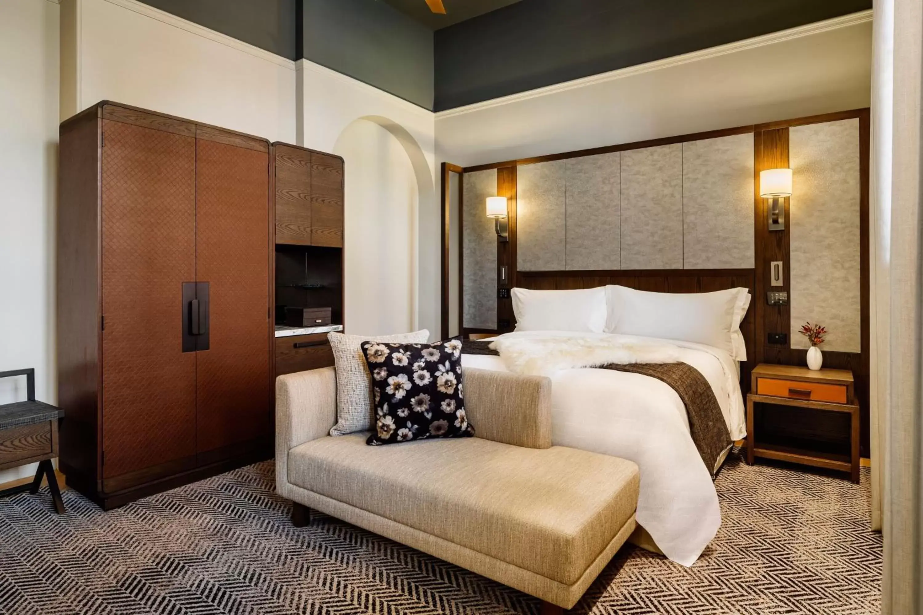 Grand Heritage King Room in The Tasman, a Luxury Collection Hotel, Hobart Grand Heritage King Room in The Tasman, a Luxury Collection Hotel, Hobart