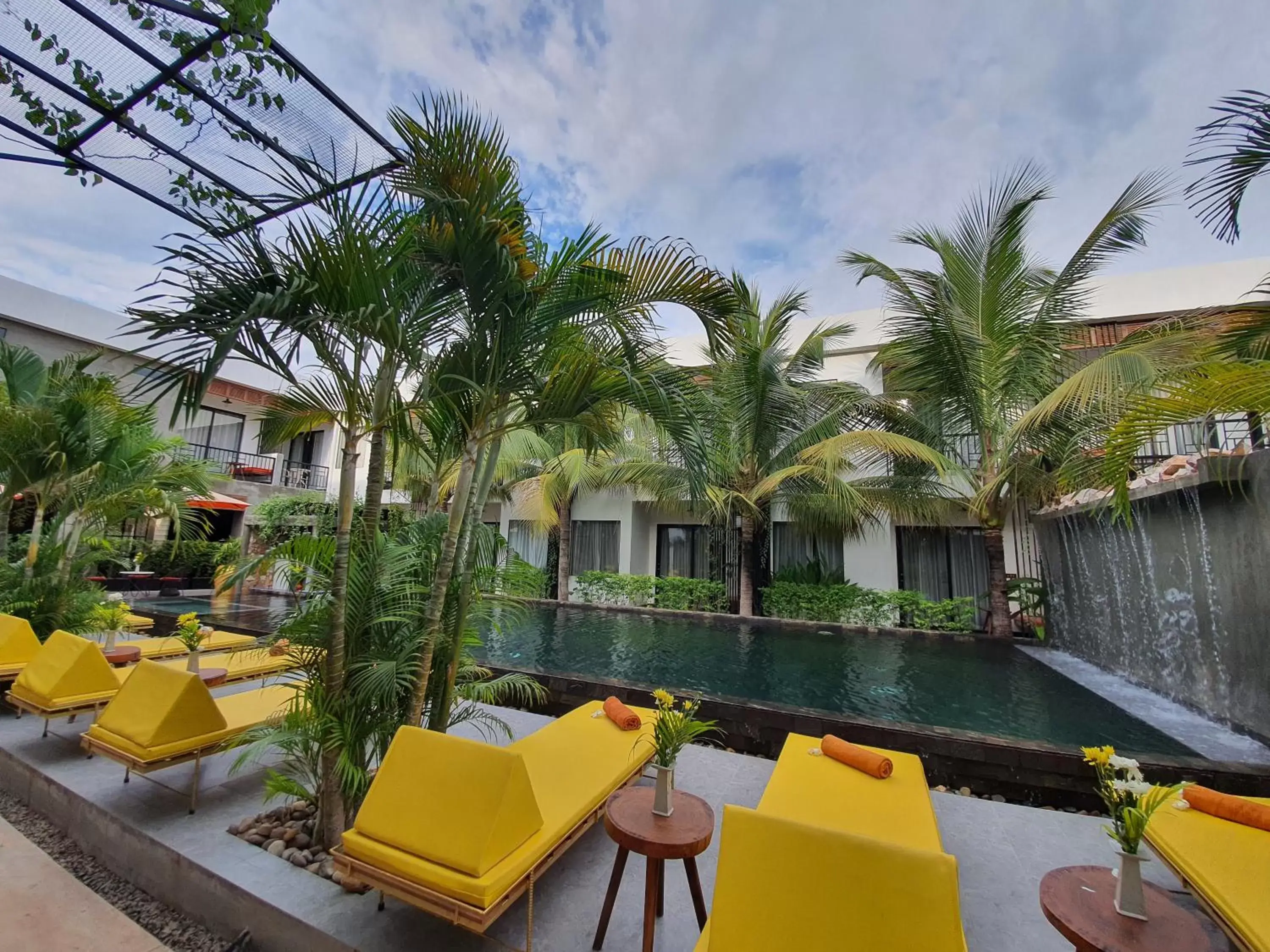 Swimming Pool in Central Corner d'Angkor