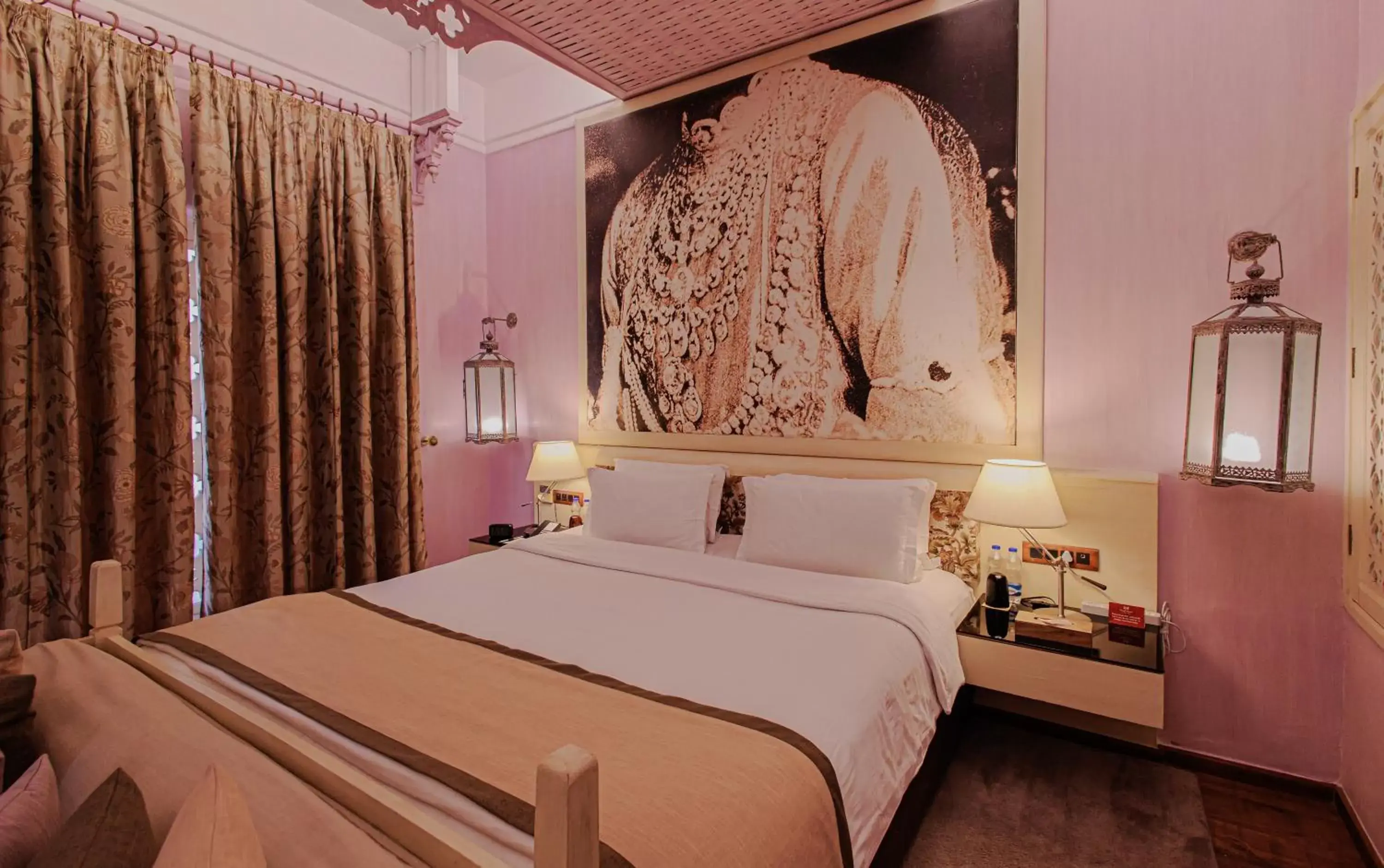 Bed in Ajit Bhawan - A Palace Resort Bed in Ajit Bhawan - A Palace Resort