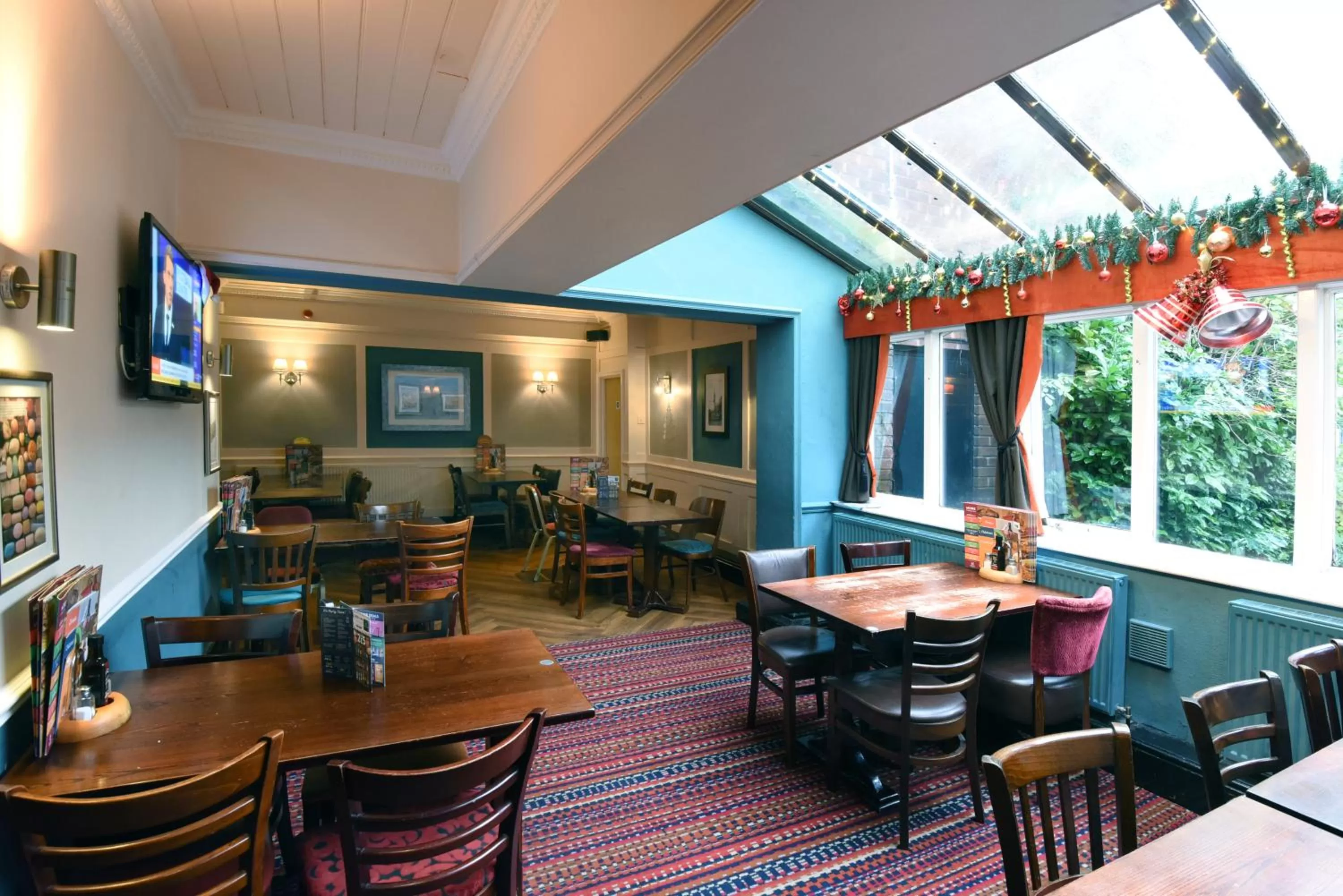 Restaurant/places to eat in Royal Oak by Greene King inns