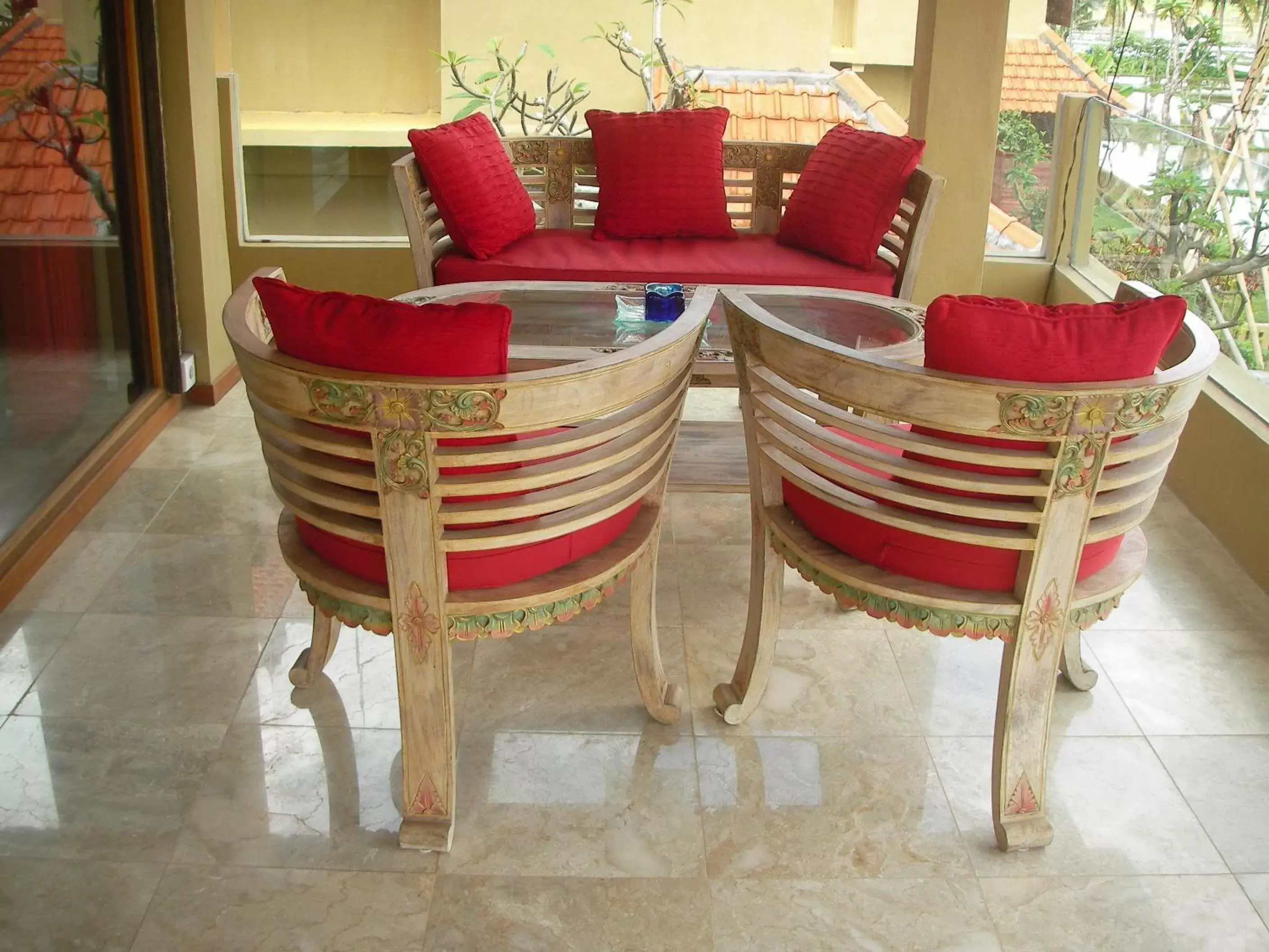 Balcony/Terrace, Seating Area in Green Field Hotel and Restaurant