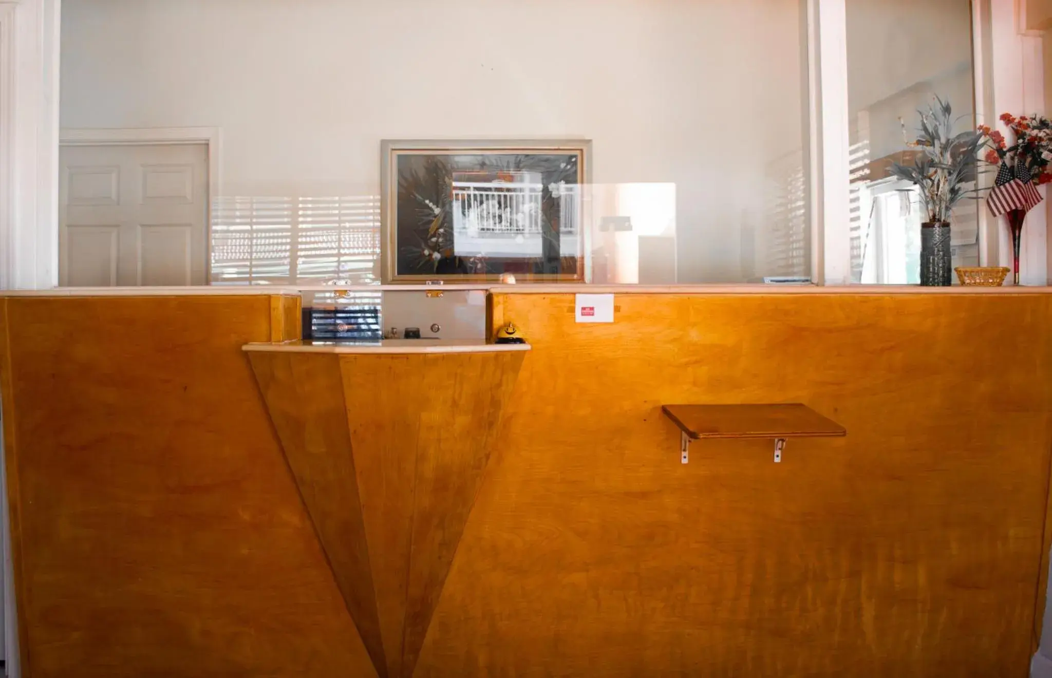 Lobby or reception in Discovery Inn Lobby or reception in Discovery Inn