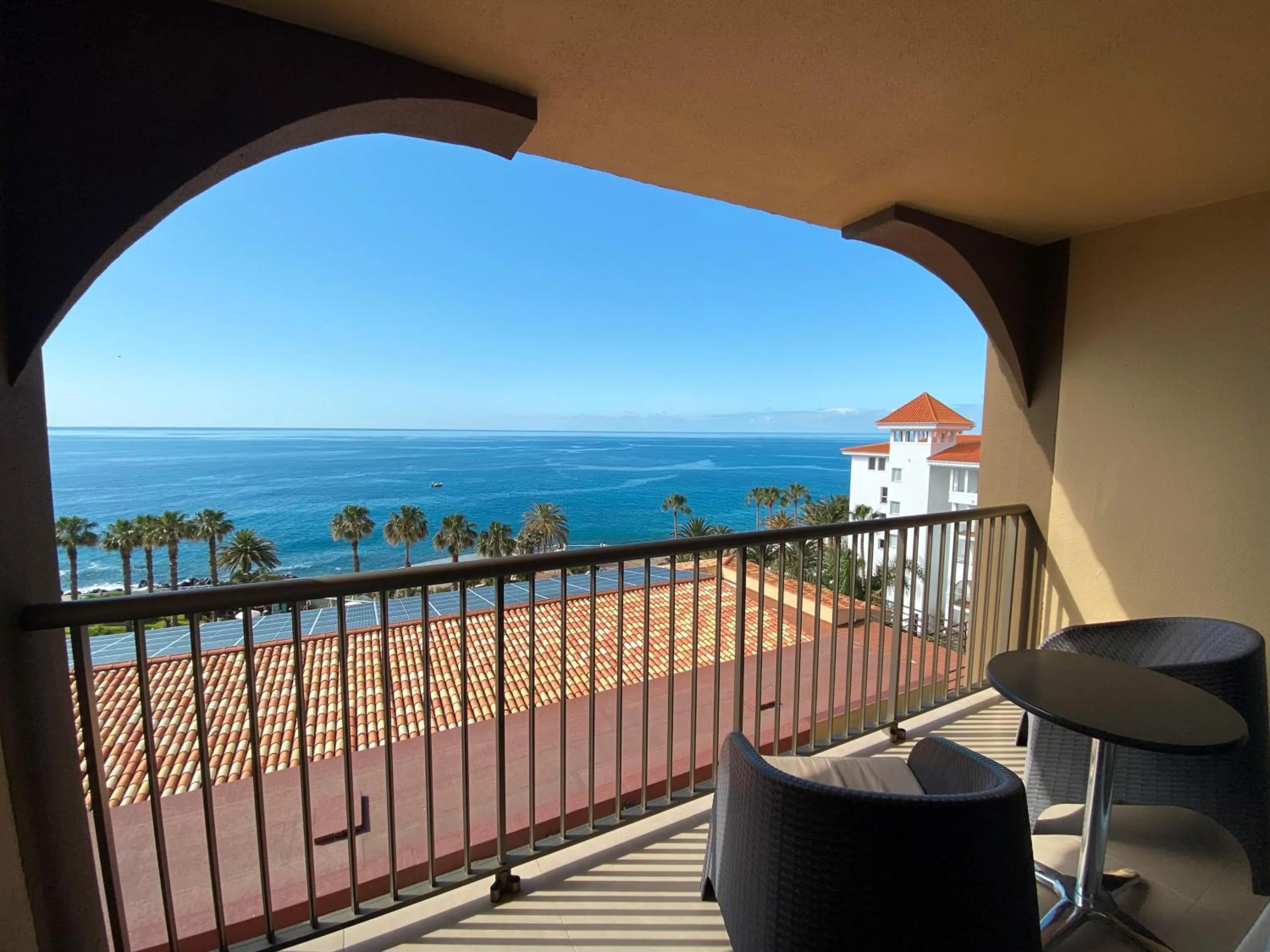 Photo of the whole room in The Views Oasis