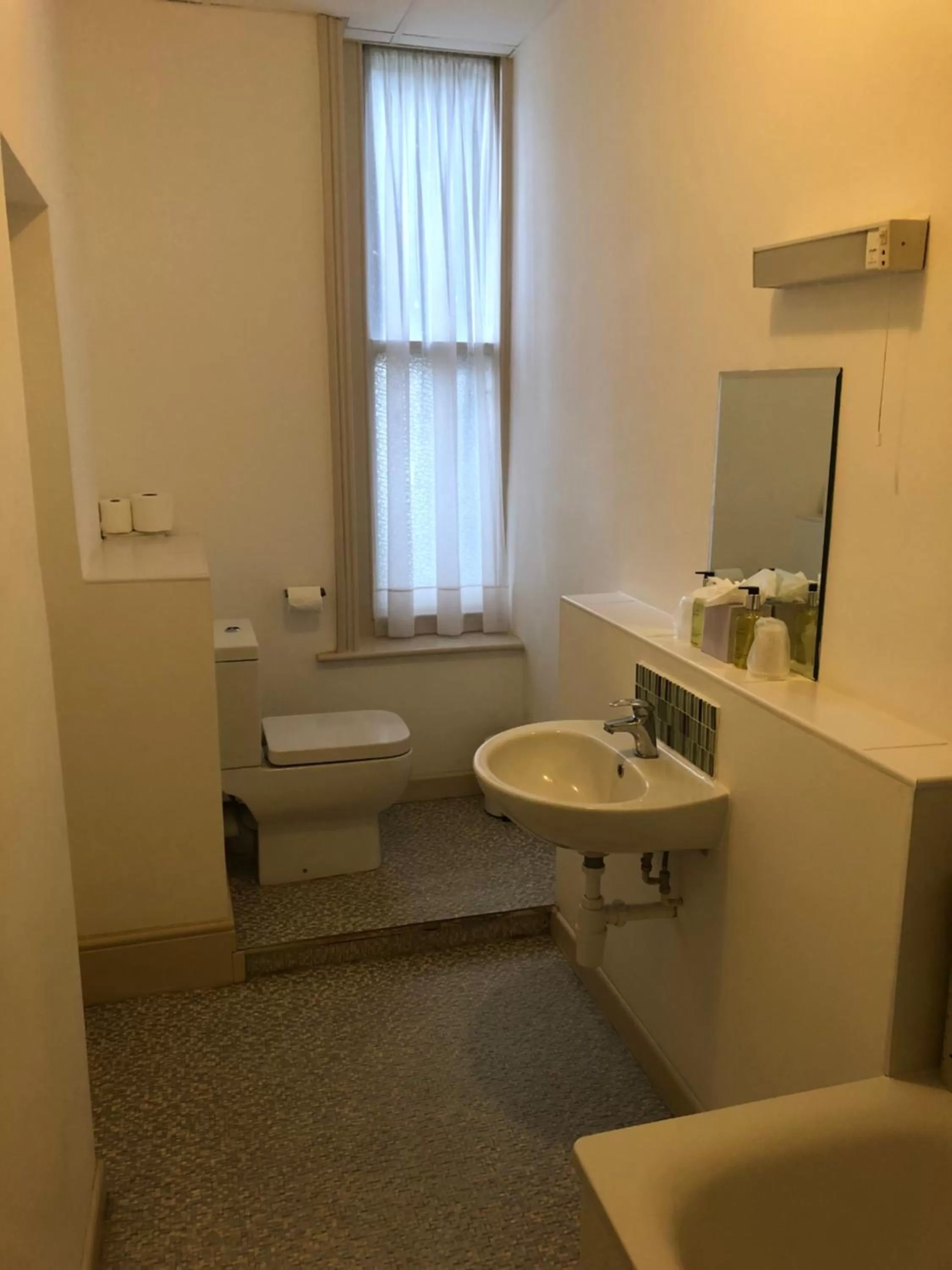 Bathroom in Cottonwood Boutique