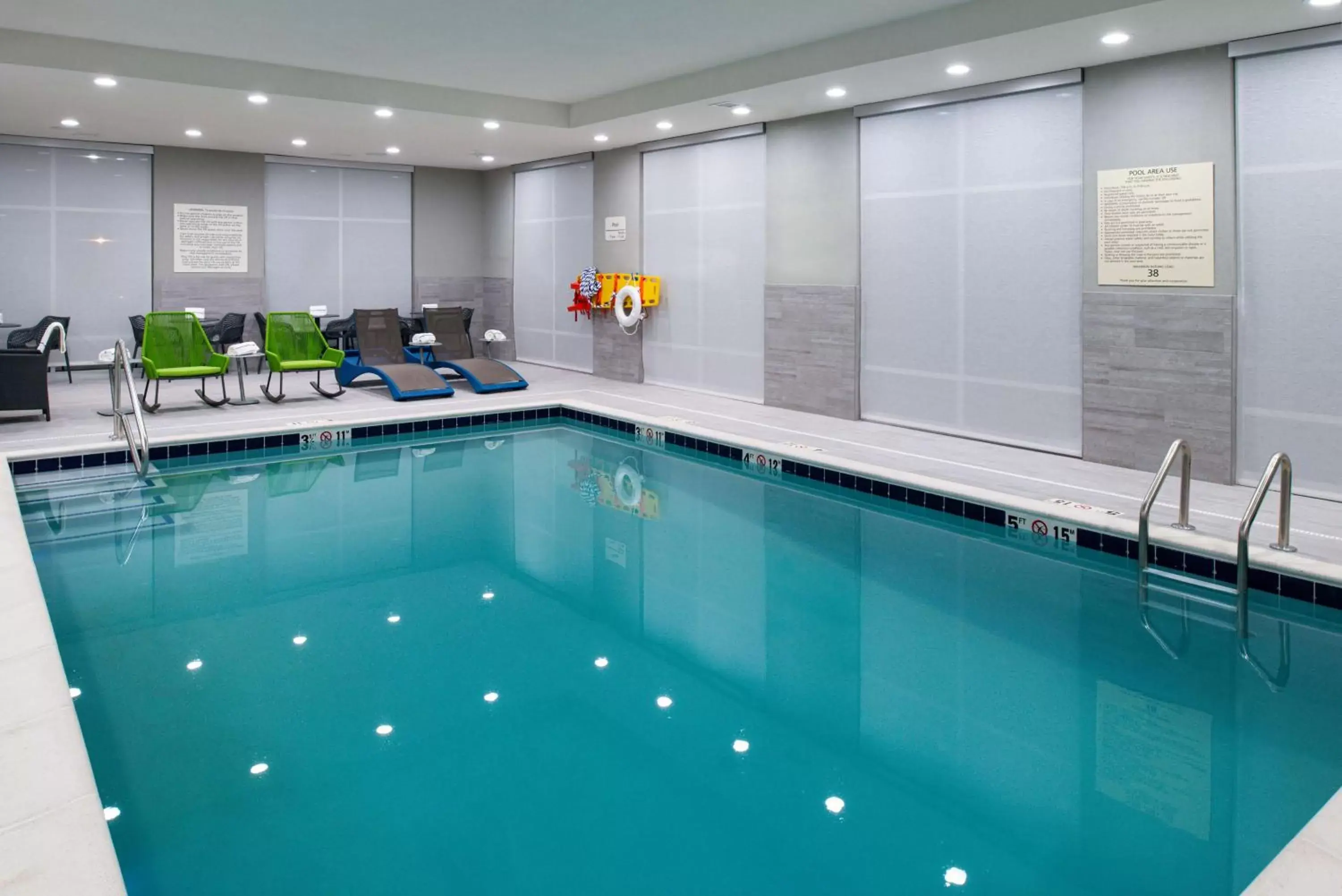 Pool view, Swimming Pool in Hampton Inn & Suites Adrian, Mi