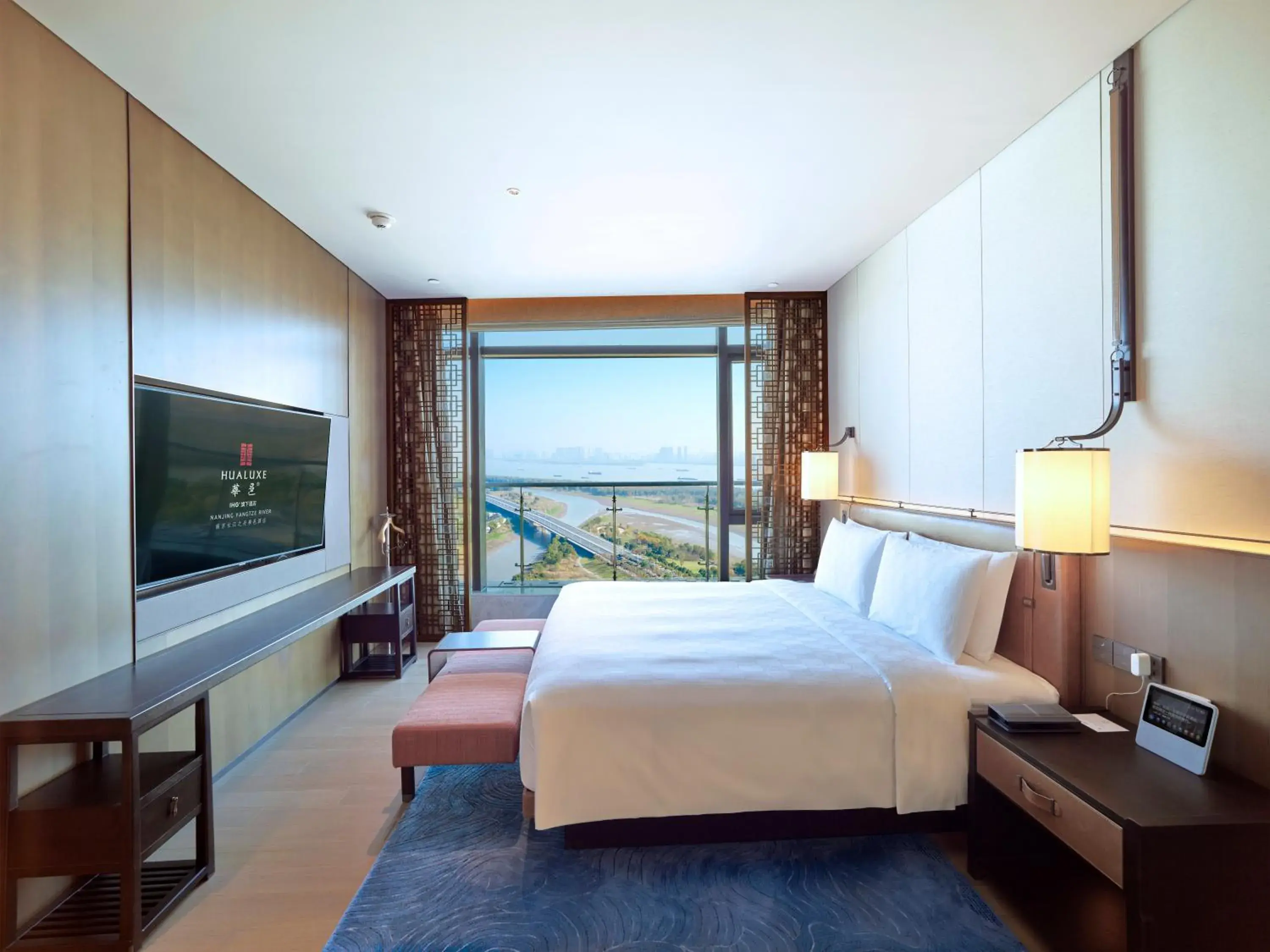 Photo of the whole room in HUALUXE Nanjing Yangtze River, an IHG Hotel
