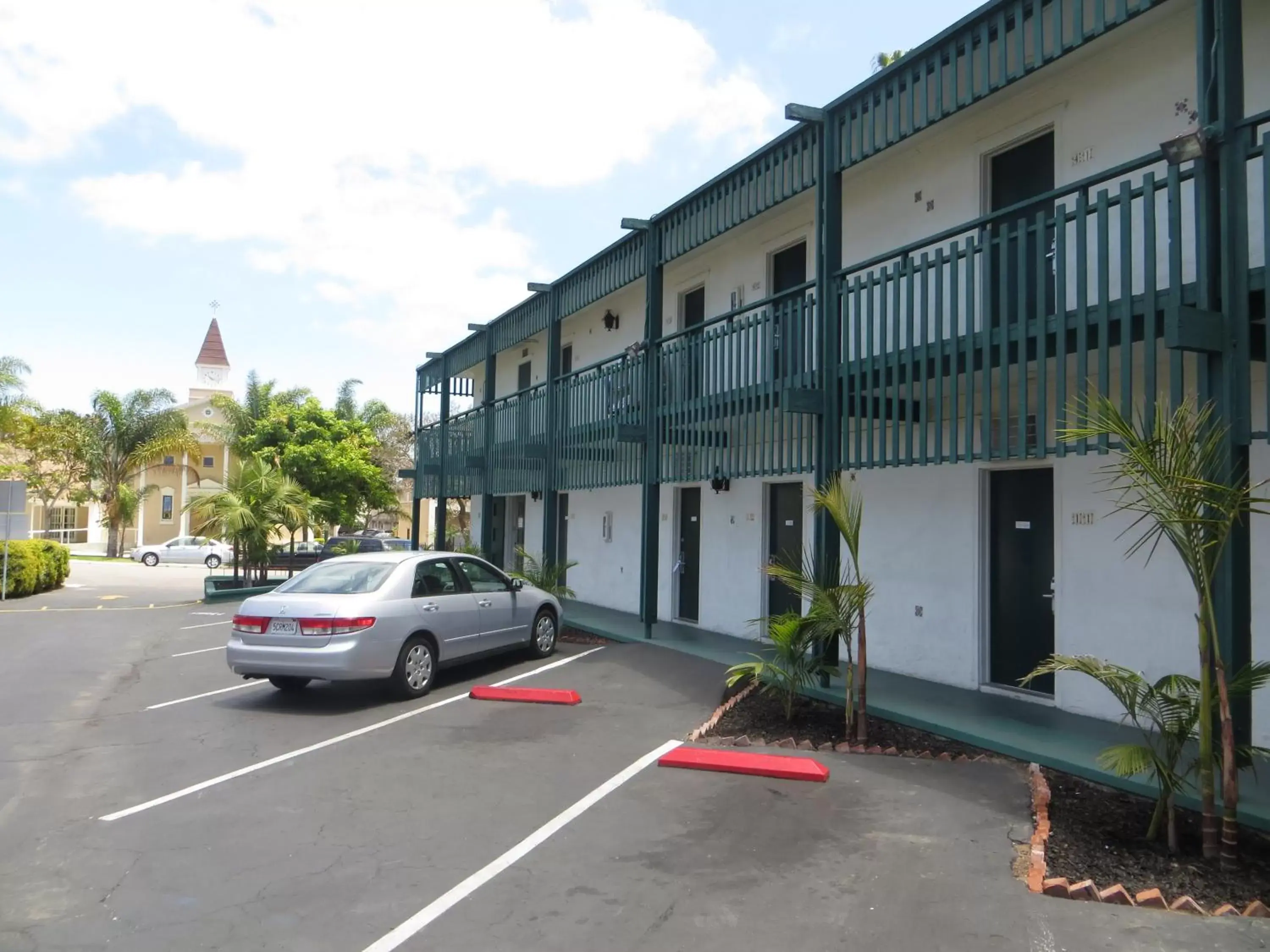 Property Building in Americas Best Value Inn Loma Lodge