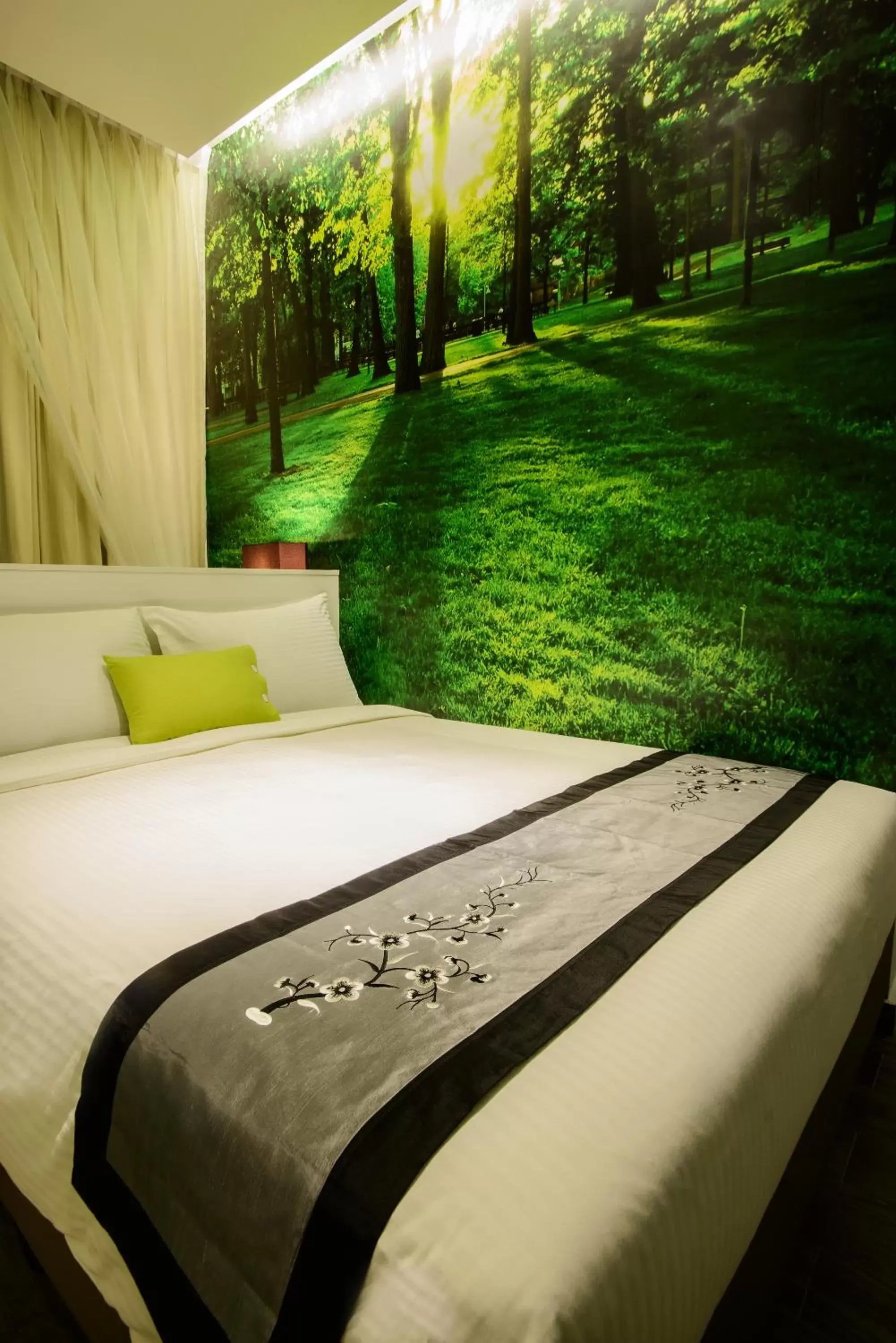 Bed in J8 Hotel Bed in J8 Hotel