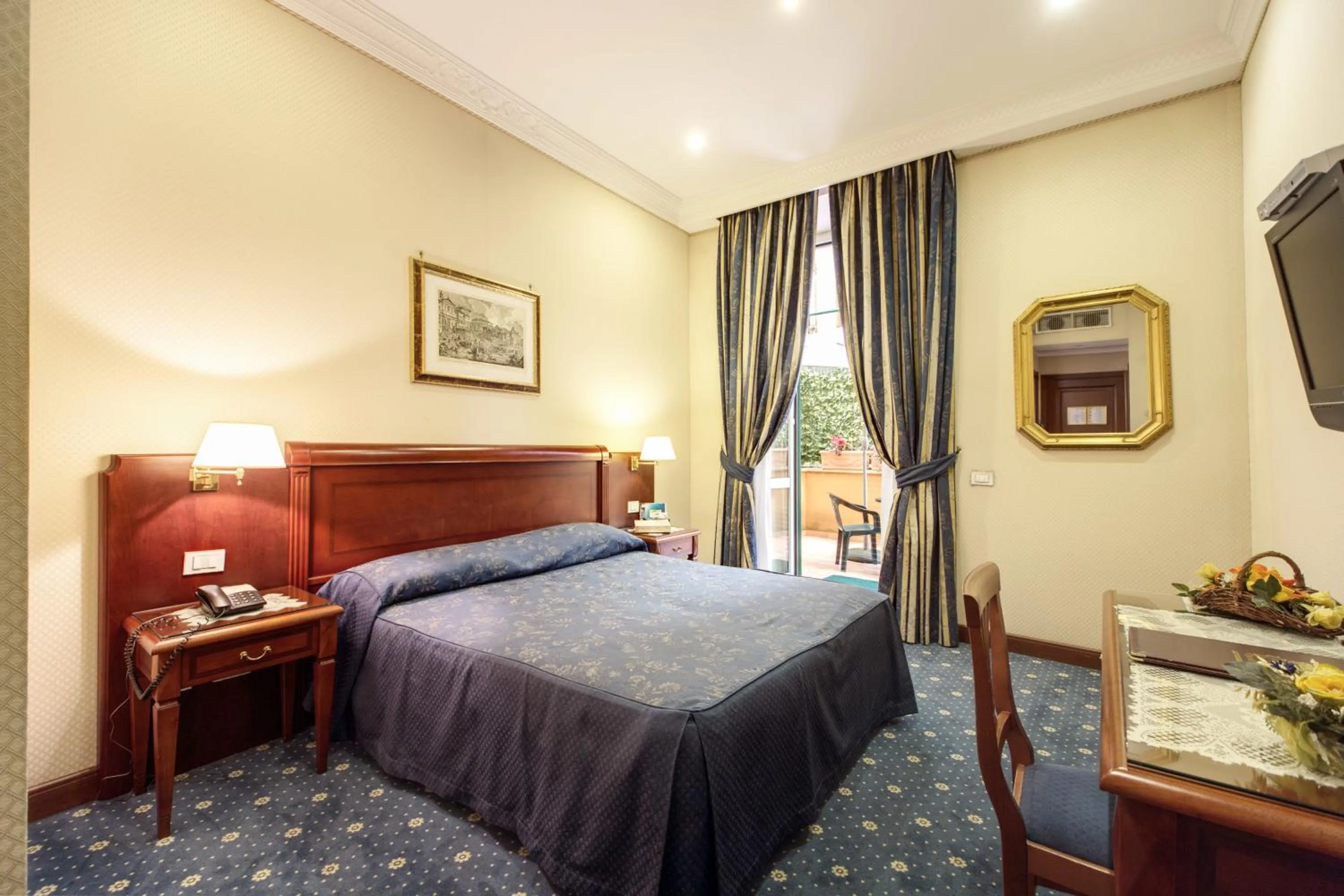 Photo of the whole room, Bed in Hotel Artorius