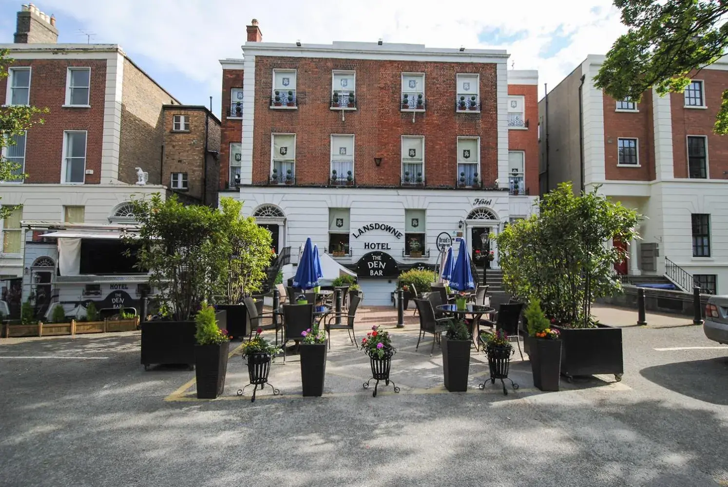 Property building in The Lansdowne Hotel