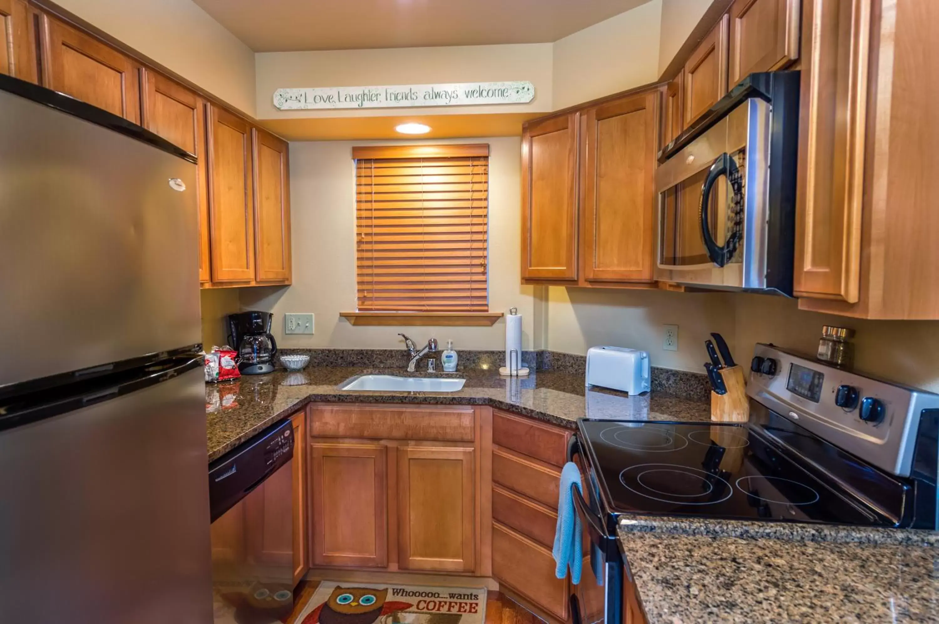 Kitchen or kitchenette, Kitchen/Kitchenette in Icicle Village Resort